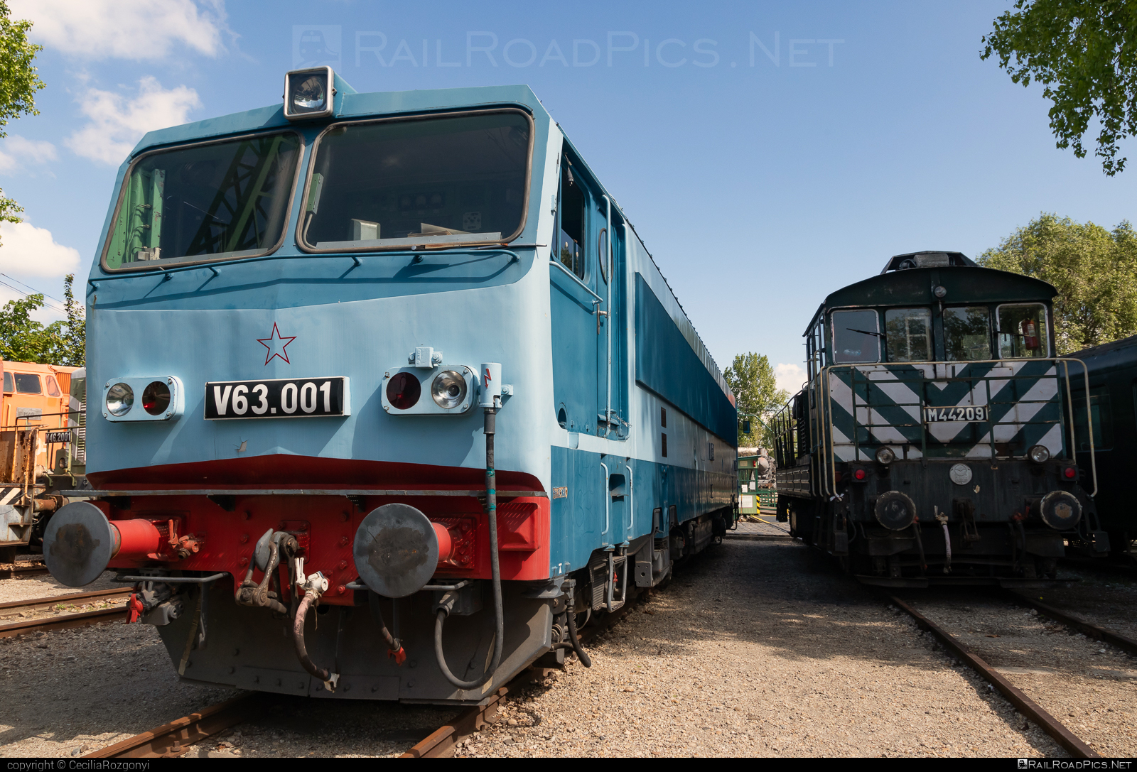 Ganz-MÁVAG VM15-1 - V63.001 operated by Magyar Vasúttörténeti Park #MagyarVasuttortenetiPark #ganz63 #ganz630 #ganzmavag #ganzmavag63 #ganzmavag630 #ganzmavagvm151 #locomotive630 #mav #v63locomotive