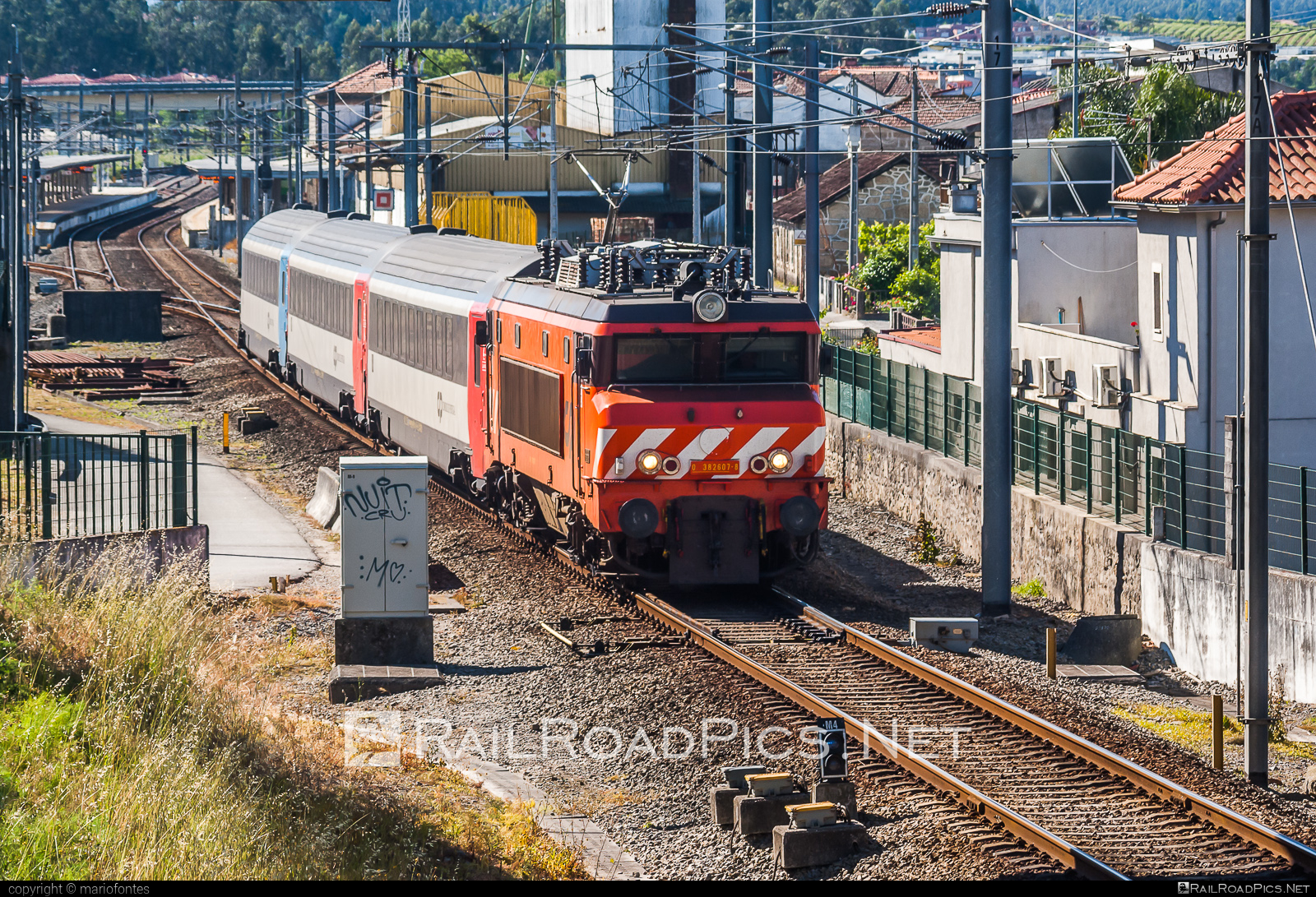 CP Class 2600 - 2607 operated by CP - Comboios de Portugal, E.P.E. #comboiosDePortugal #comboiosDePortugalEPE #cpClass2600 #nezCassee #sncfBB15000