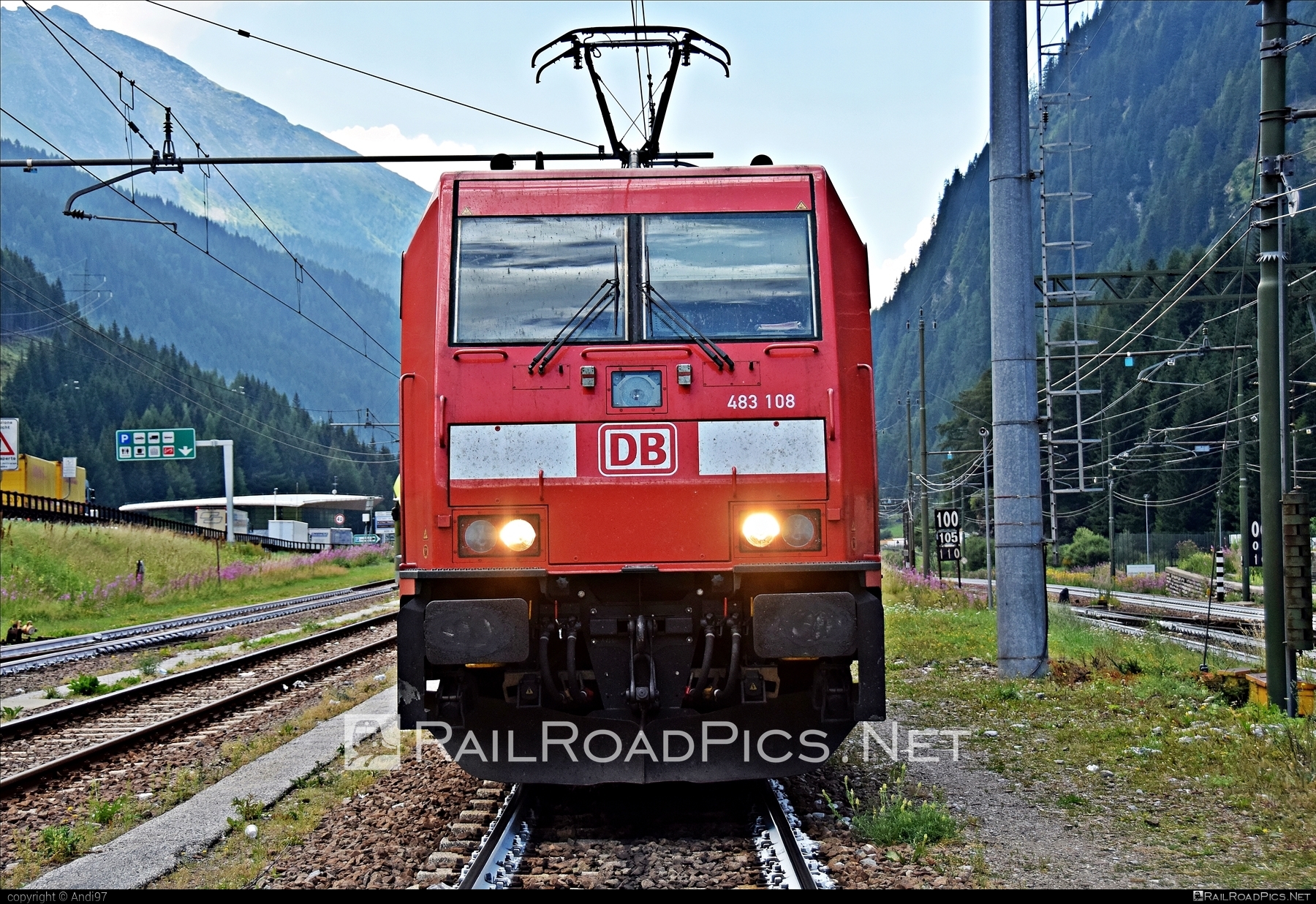 Bombardier TRAXX F140 DC - 483 108 operated by DB Cargo Italia S.r.l. #bombardier #bombardiertraxx #db #dbcargo #dbcargoitalia #traxx #traxxf140 #traxxf140dc #traxxf140dc1