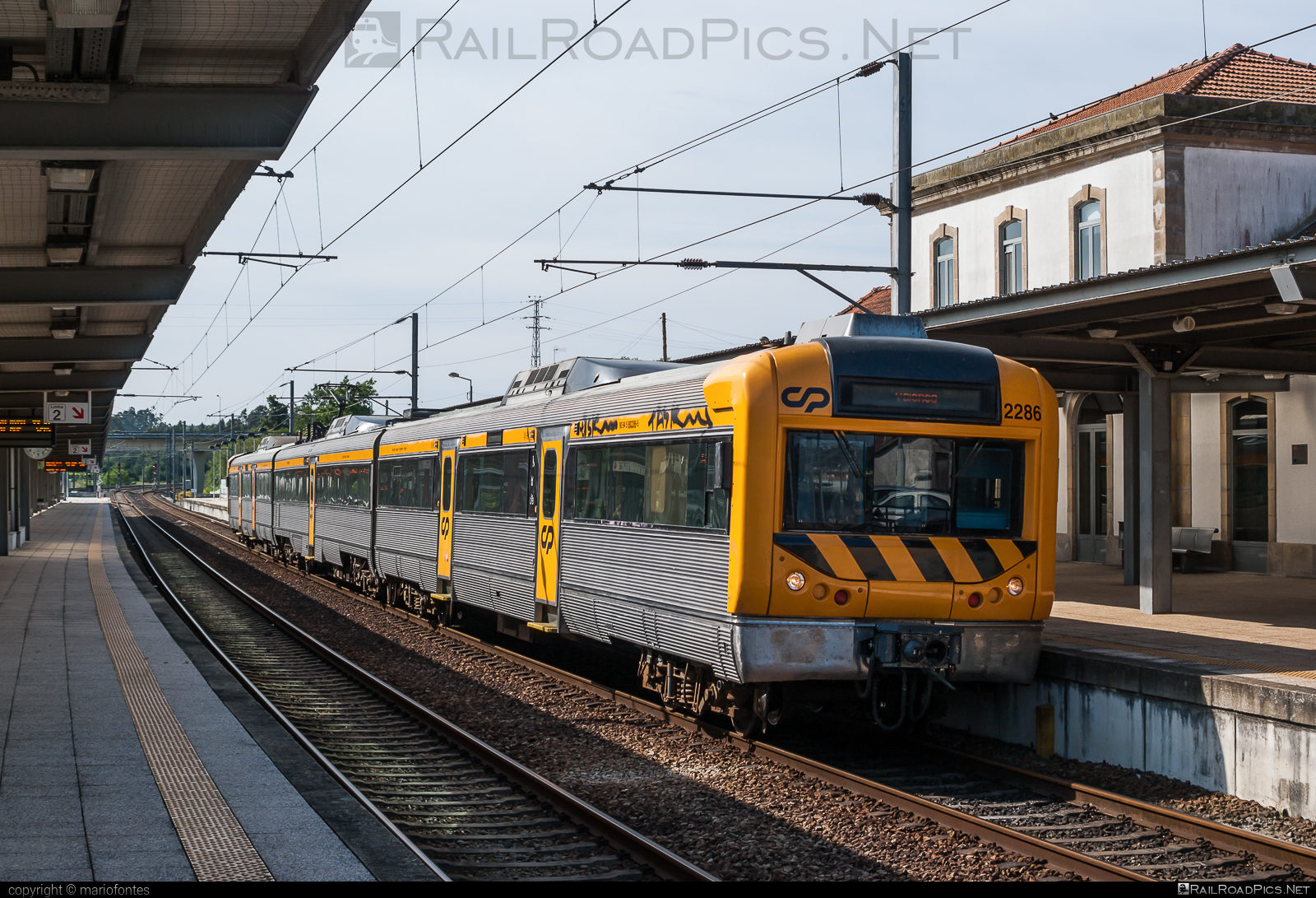 CP Class 2240 - 2286 operated by CP - Comboios de Portugal, E.P.E. #comboiosDePortugal #comboiosDePortugalEPE #cpClass2240