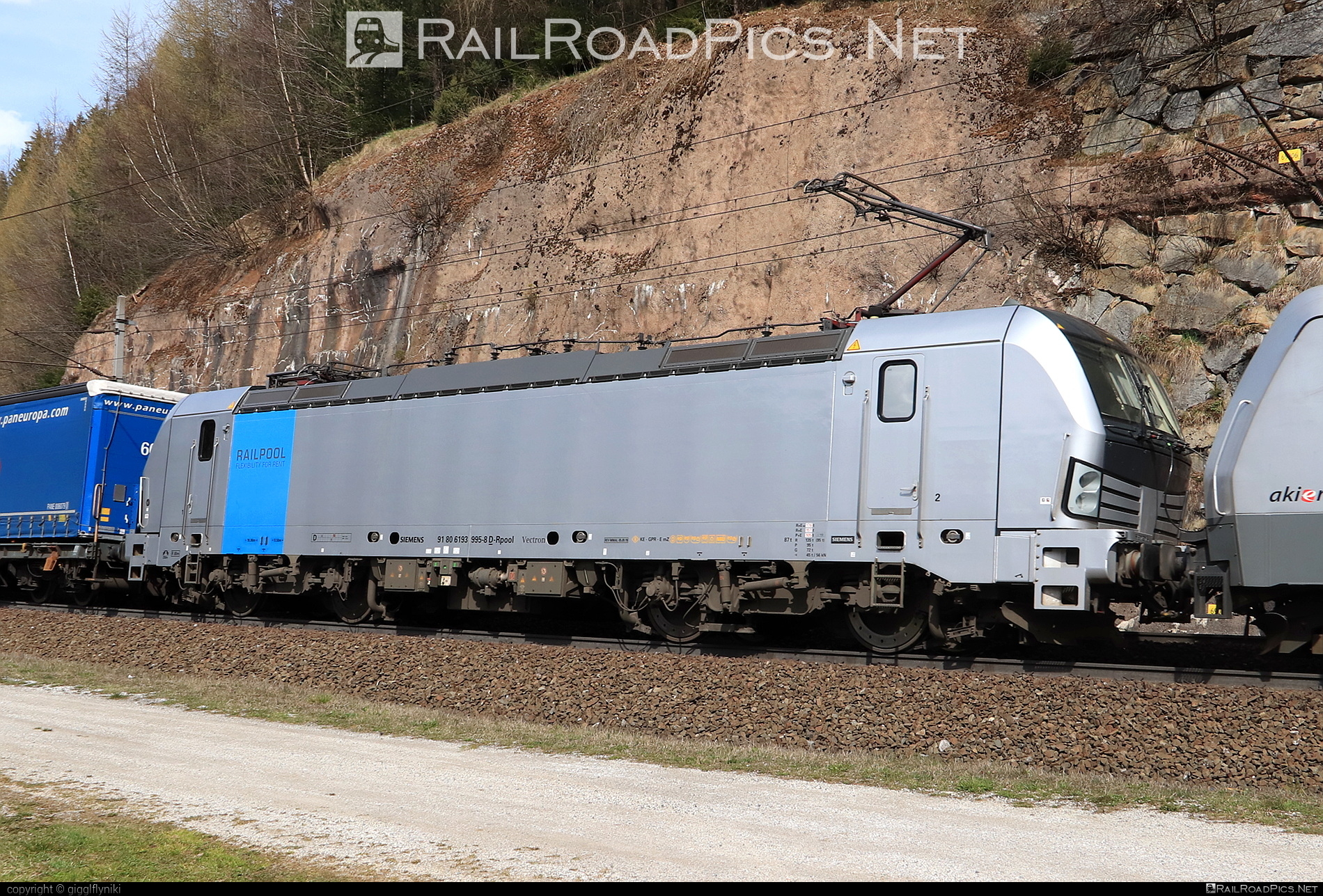 Siemens Vectron AC - 193 995-8 operated by TXLogistik #railpool #railpoolgmbh #siemens #siemensVectron #siemensVectronAC #txlogistik #vectron #vectronAC