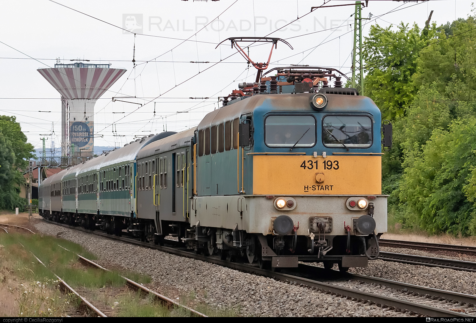 Ganz-MÁVAG VM14-15 - 431 193 operated by MÁV-START ZRt. #ganz43 #ganz431 #ganzmavag #ganzmavag43 #ganzmavag431 #ganzmavagvm1415 #greetings #mav #mavstart #mavstartzrt #v43locomotive