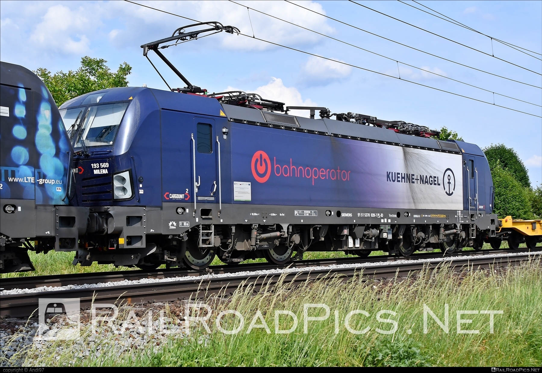 Siemens Vectron MS - 5 370 039-7 operated by LTE Logistik und Transport GmbH #IndustrialDivision #bahnoperator #lte #ltelogistikundtransport #ltelogistikundtransportgmbh #siemens #siemensVectron #siemensVectronMS #vectron #vectronMS