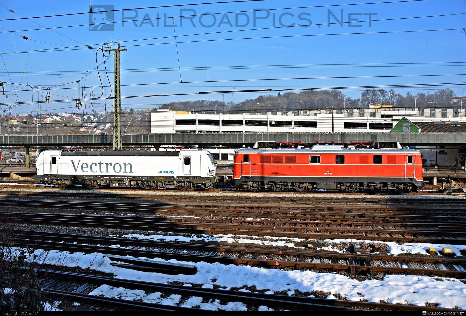 Siemens Vectron AC DPM - 193 930 operated by Siemens Mobility GmbH #SiemensMobility #SiemensMobilityGmbH #sieag #siemens #siemensVectron #siemensVectronACDPM #vectron #vectronACDPM