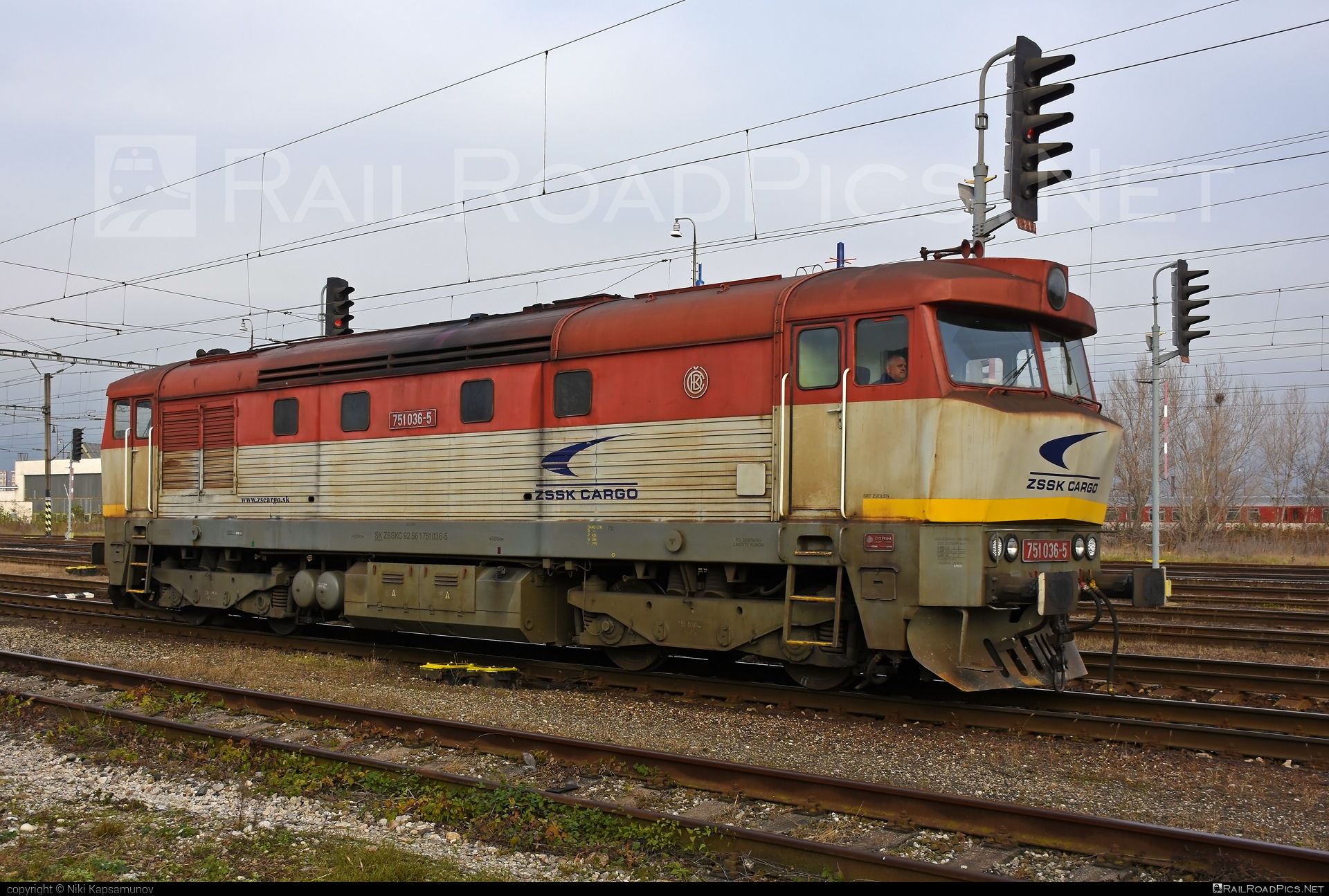 ČKD T 478.1 (751) - 751 036-5 operated by Železničná Spoločnost' Cargo Slovakia a.s. #ZeleznicnaSpolocnostCargoSlovakia #bardotka #ckd #ckd4781 #ckd751 #ckdt4781 #zamracena #zsskcargo