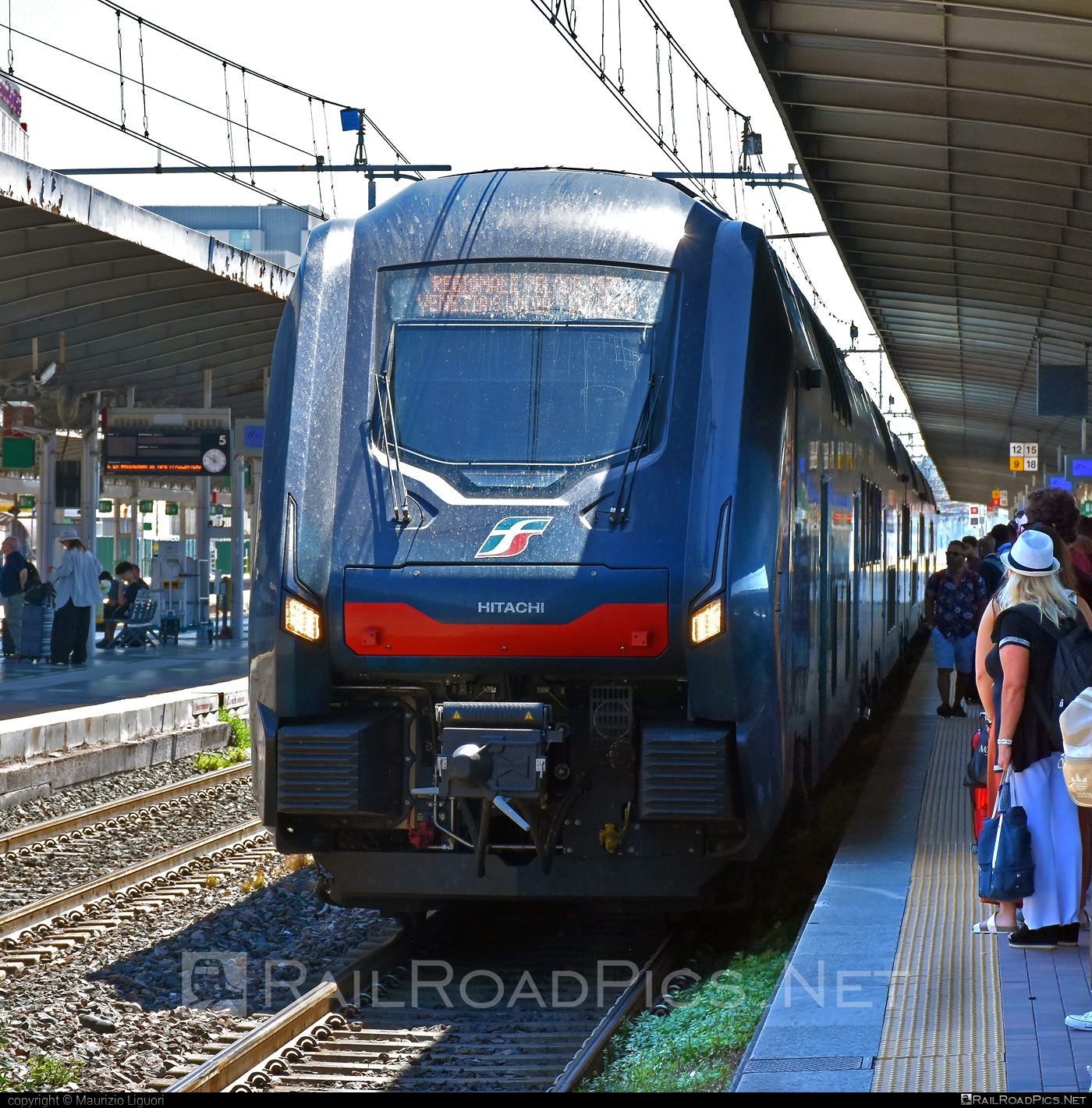 Hitachi Rail Italy Caravaggio - 521 016 operated by Trenitalia S.p.A. #HitachiRailItaly #ferroviedellostato #fs #fsitaliane #hitachi #hitachicaravaggio #rock #traincaravaggio #trenicaravaggio #trenirock #trenitalia #trenitaliarock #trenitaliaspa