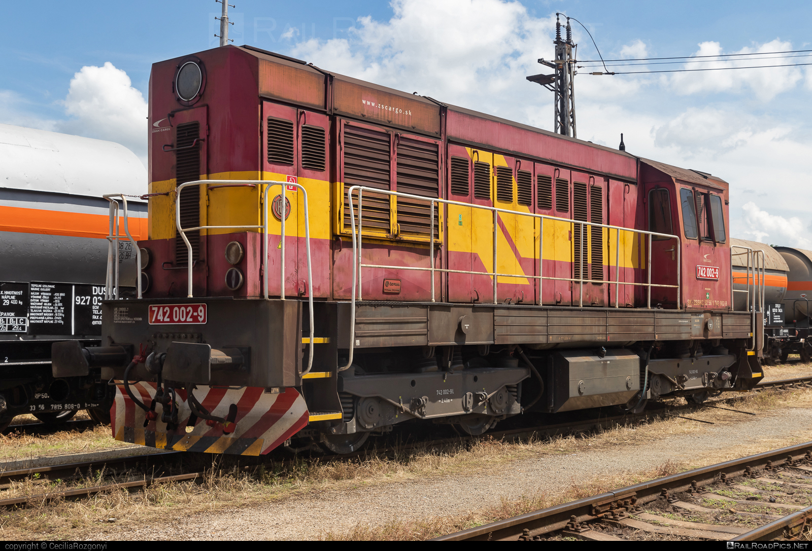 ČKD T 466.2 (742) - 742 002-9 operated by Železničná Spoločnost' Cargo Slovakia a.s. #ZeleznicnaSpolocnostCargoSlovakia #ckd #ckd4662 #ckd742 #ckdt4662 #kocur #zsskcargo