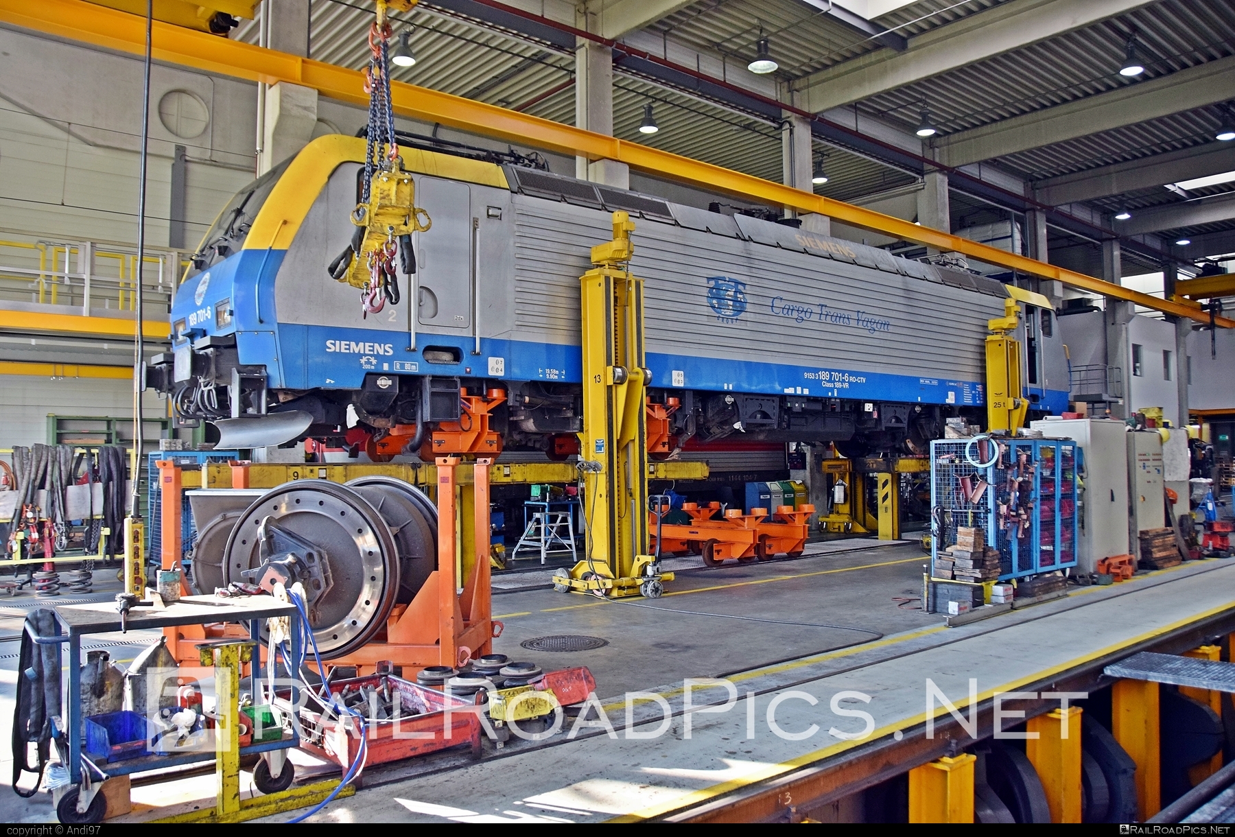 189 701-6 - Siemens ES 64 F4 operated by CARGO TRANS VAGON S.A.