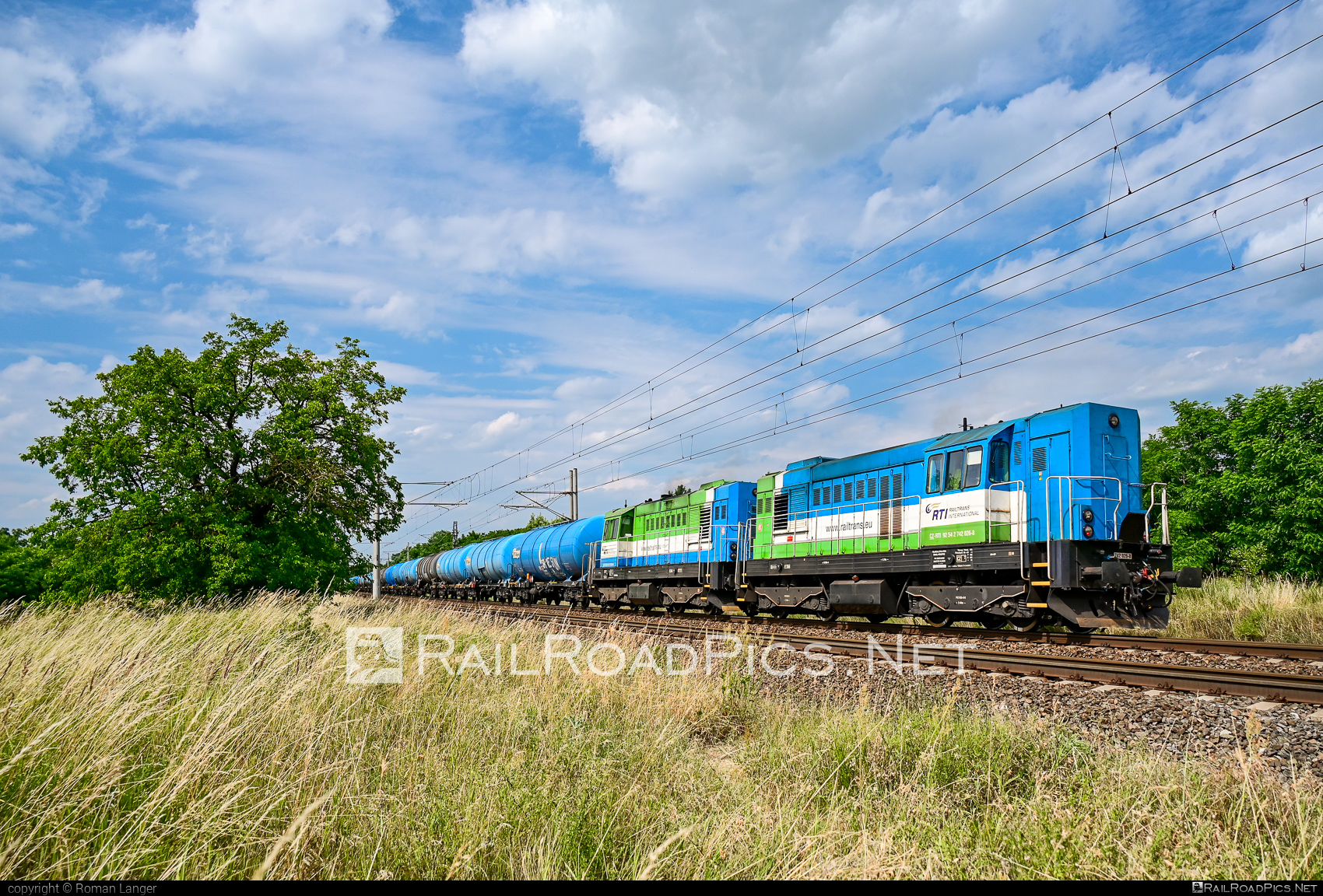 ČKD T 466.2 (742) - 742 026-8 operated by Railtrans International, s.r.o #RailtransInternational #ckd #ckd4662 #ckd742 #ckdt4662 #kesselwagen #kocur #rti #rtiwagon #tankwagon