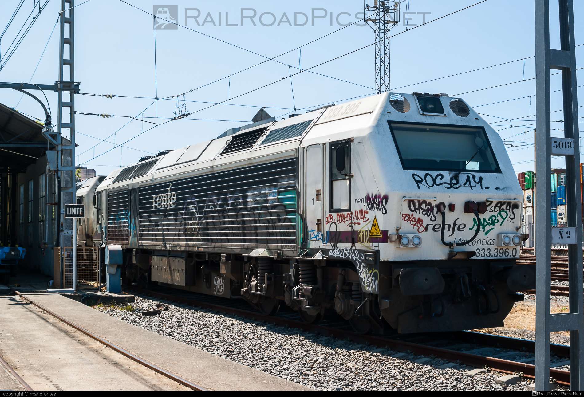 Renfe Class 333.3 - 396 operated by RENFE MERCANCIAS S.A. #graffiti #renfe #renfeClass333 #renfeClass3333 #renfeMercancias #renfeMercanciasSA