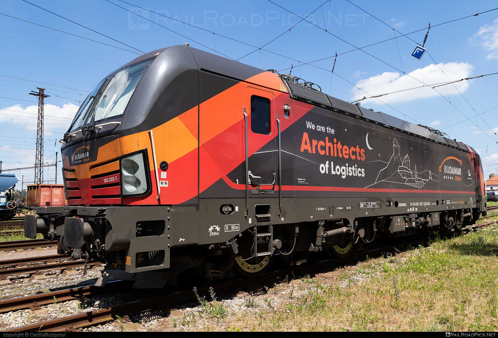 Siemens Vectron MS - 383 222-7 operated by LOKORAIL, a.s. #RollingStockLease #RollingStockLeaseSro #budamar #lokorail #lrl #raill #siemens #siemensVectron #siemensVectronMS #vectron #vectronMS