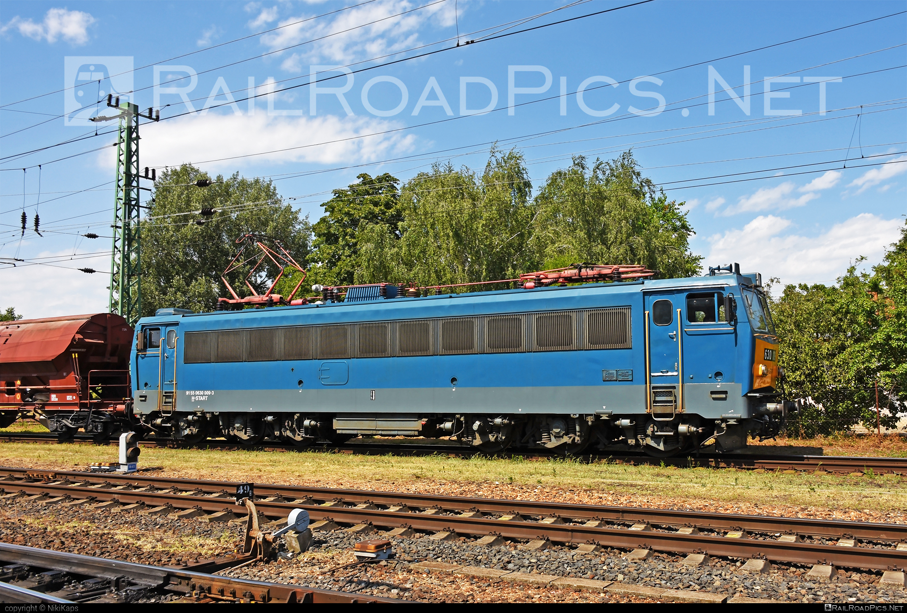 Ganz-MÁVAG VM15-3 - 630 009 operated by MÁV-START ZRt. #ganz63 #ganz630 #ganzmavag #ganzmavag63 #ganzmavag630 #ganzmavagvm153 #locomotive630 #mav #mavstart #mavstartzrt #v63locomotive