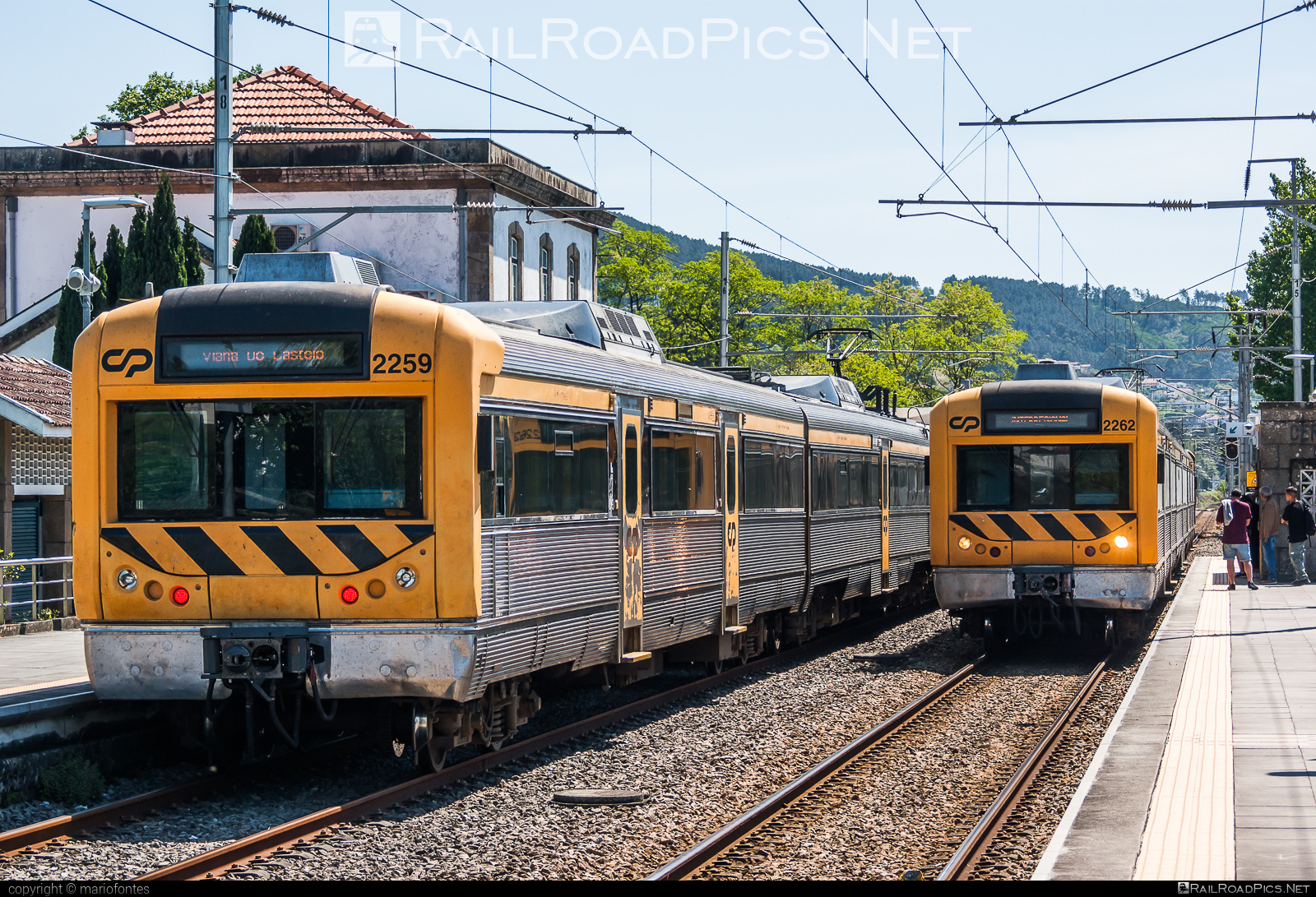 CP Class 2240 - 2259 operated by CP - Comboios de Portugal, E.P.E. #comboiosDePortugal #comboiosDePortugalEPE #cpClass2240