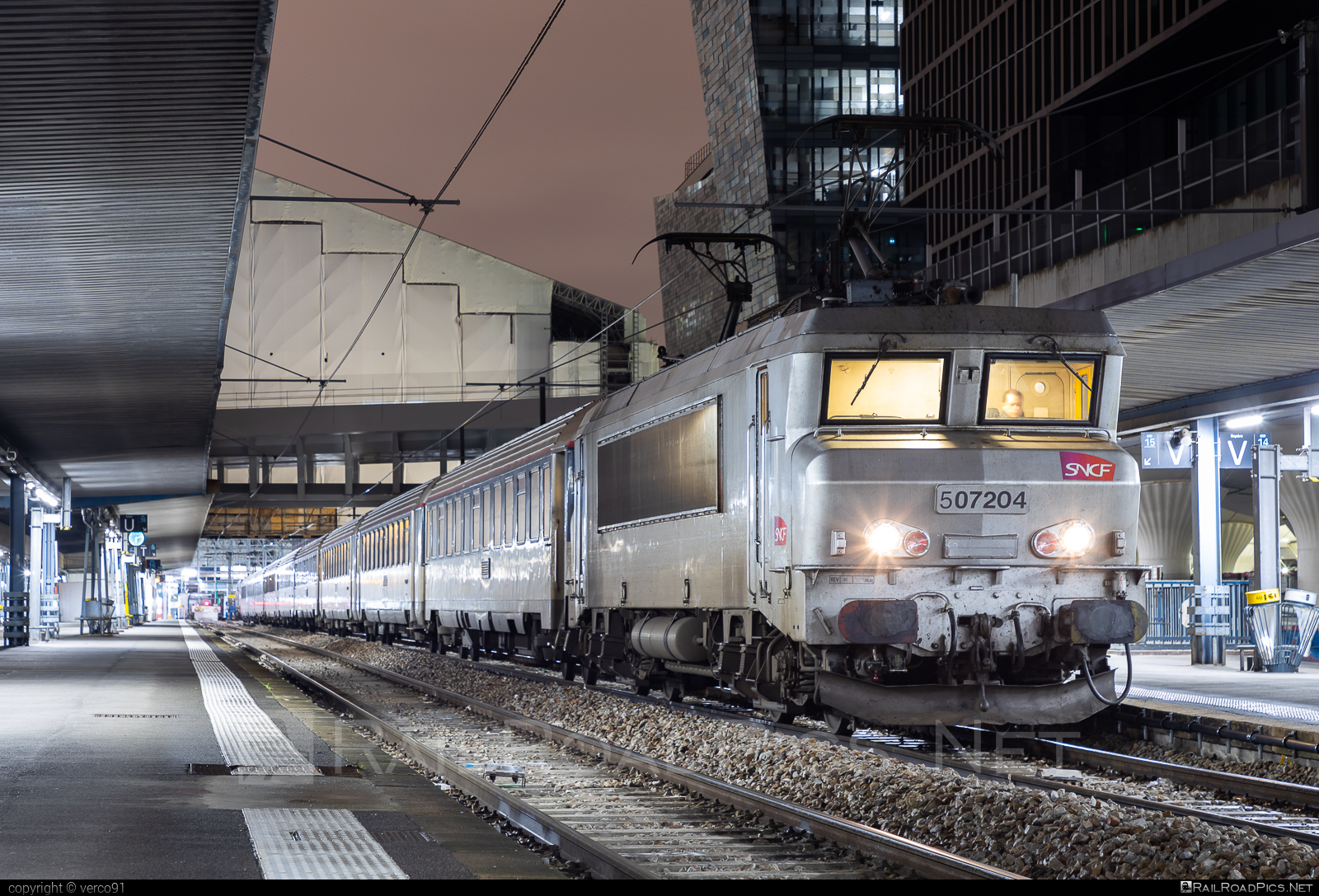 SNCF Class BB 7200 - 507204 operated by SNCF Voyageurs #nezCasse #sncf #sncfClassBb7200 #sncfVoyageurs #sncfvoyageurs