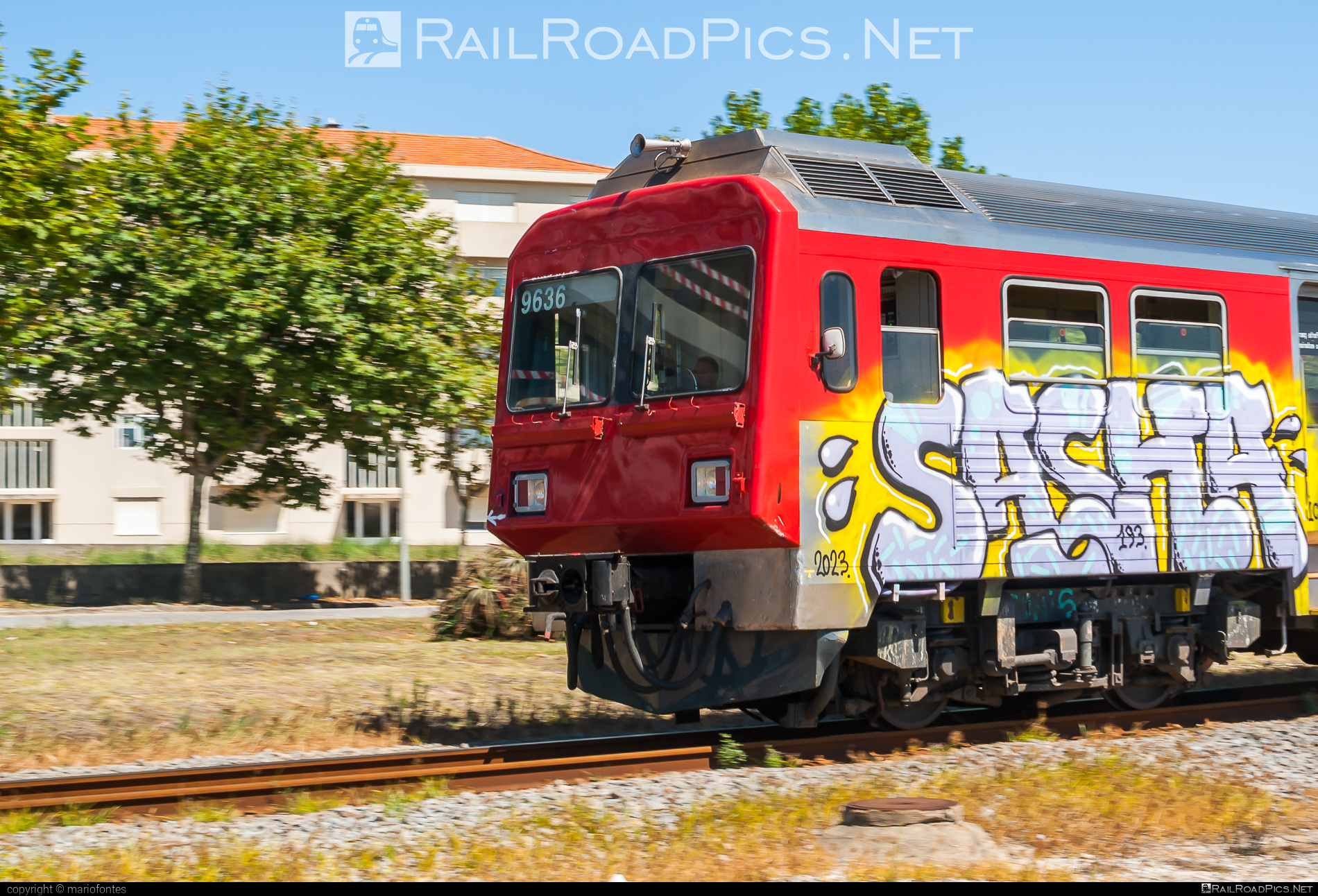 CP Class 9630 - 9636 operated by CP - Comboios de Portugal, E.P.E. #comboiosDePortugal #comboiosDePortugalEPE #cpClass9630 #graffiti