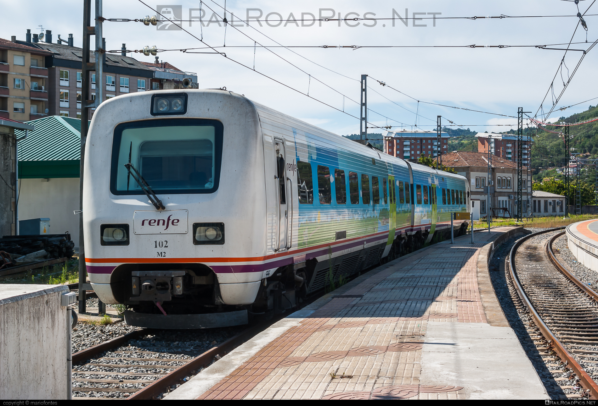 Renfe Class 594.1 - 102 operated by Renfe Viajeros, S.A. #renfe #renfeClass594 #renfeViajeros #renfeViajerosSA