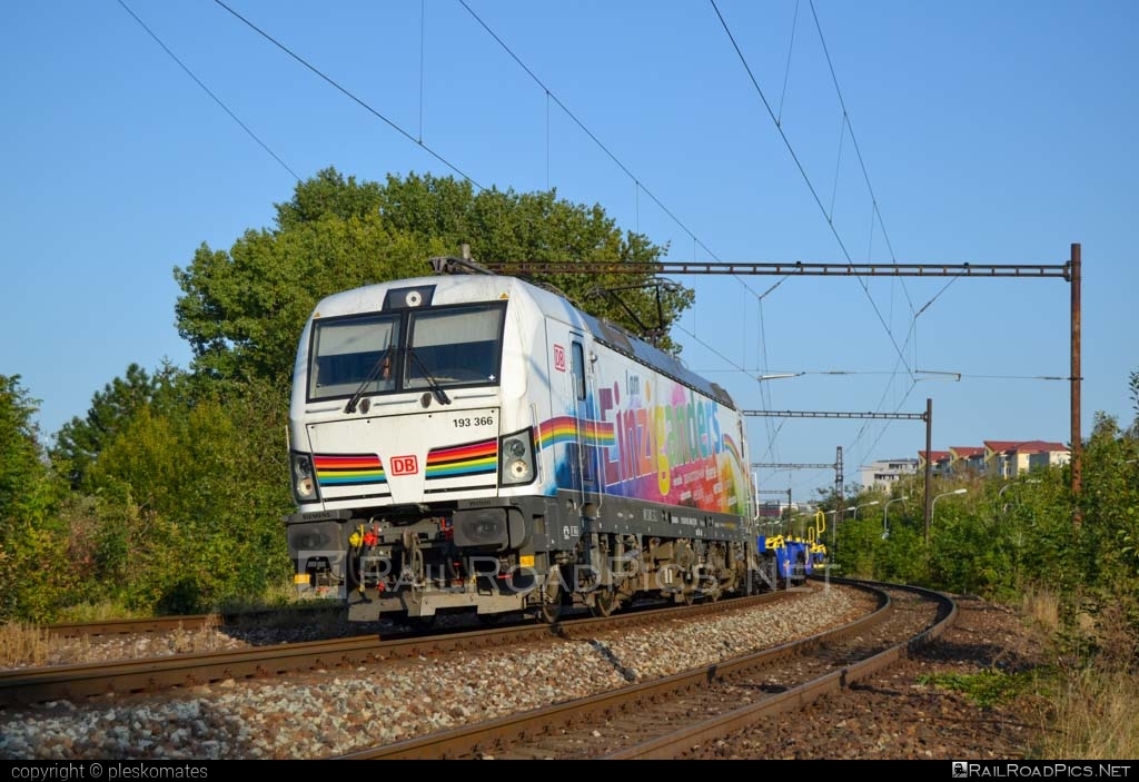 Siemens Vectron MS - 193 366 operated by DB Cargo AG #db #dbcargo #dbcargoag #einziganders #siemens #siemensVectron #siemensVectronMS #vectron #vectronMS