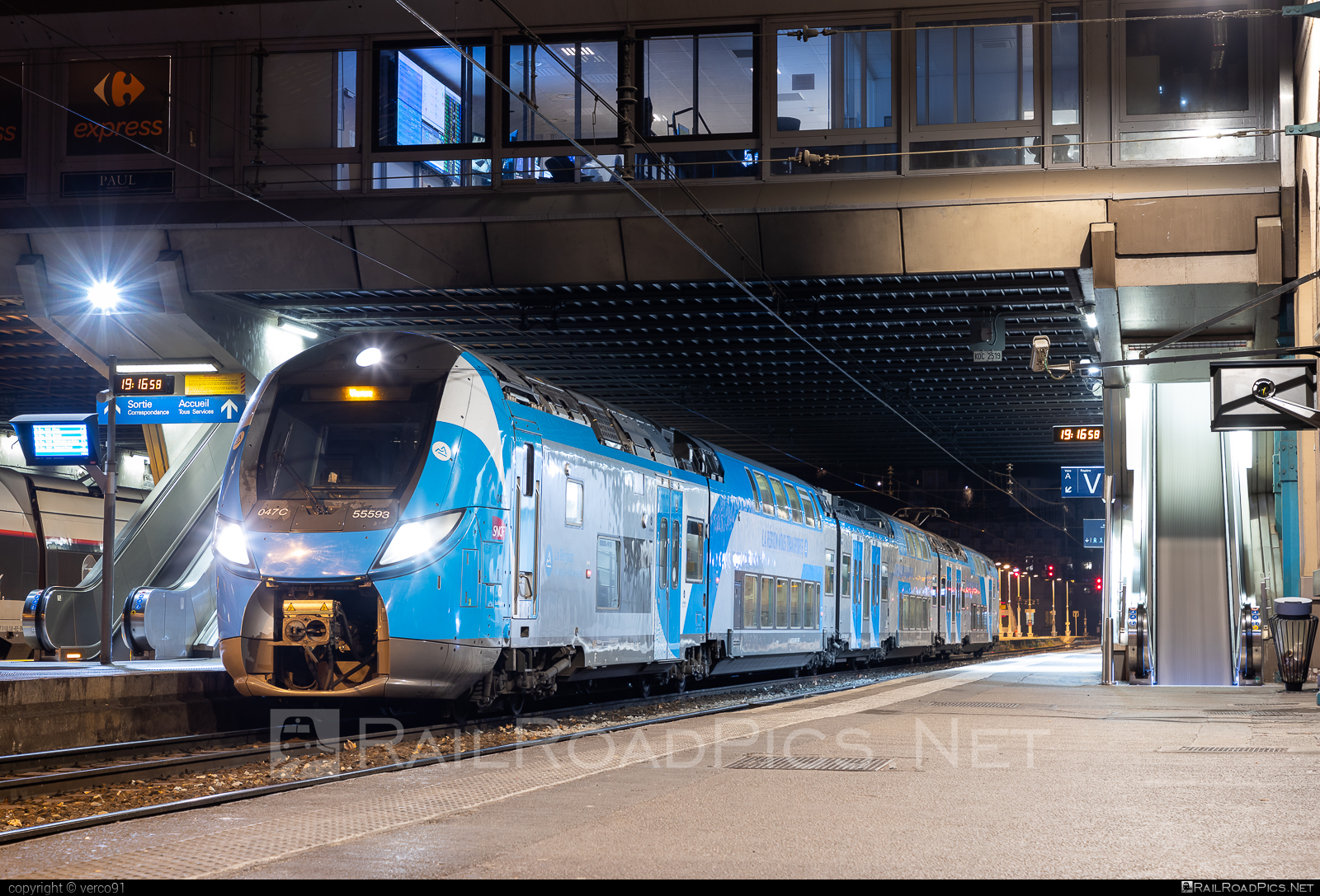Alstom/Bombardier OMNEO Regio 2N (SNCF Class Z 55500) - 55593 operated by SNCF Voyageurs #alstombombardier #omneoRegio2n #sncf #sncfClassZ55500 #sncfVoyageurs #sncfZ55500 #sncfvoyageurs