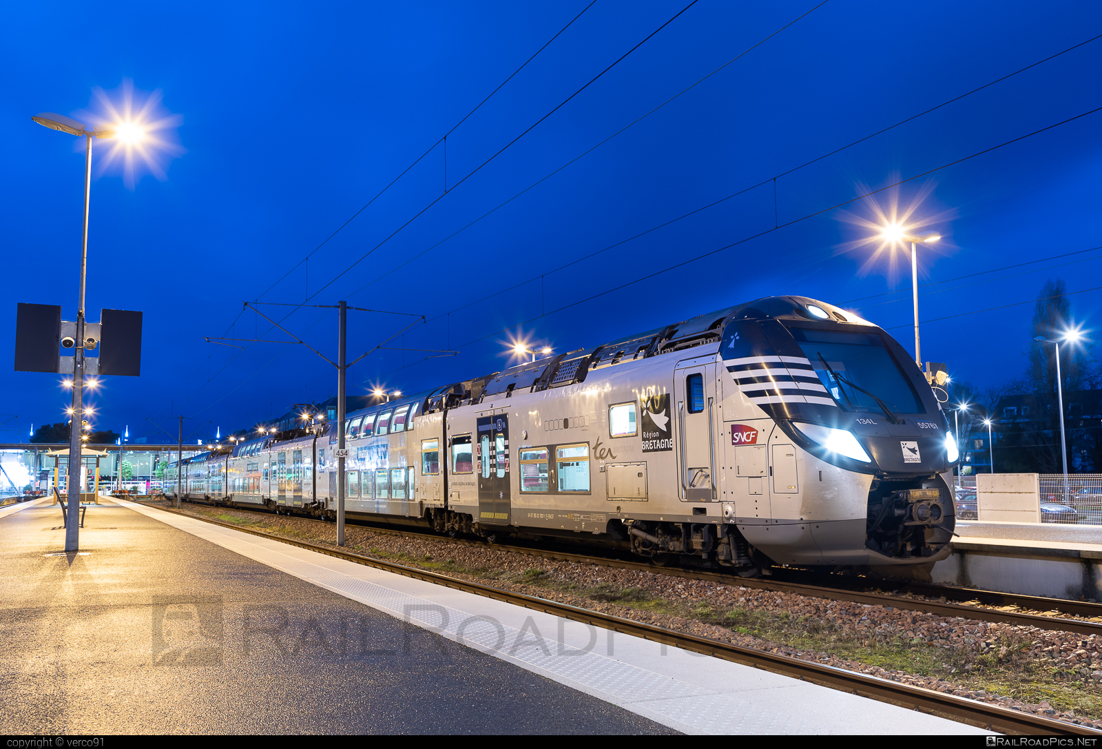 Alstom/Bombardier OMNEO Regio 2N (SNCF Class Z 55500) - 55767 operated by SNCF Voyageurs #alstombombardier #omneoRegio2n #sncf #sncfClassZ55500 #sncfVoyageurs #sncfZ55500 #sncfvoyageurs