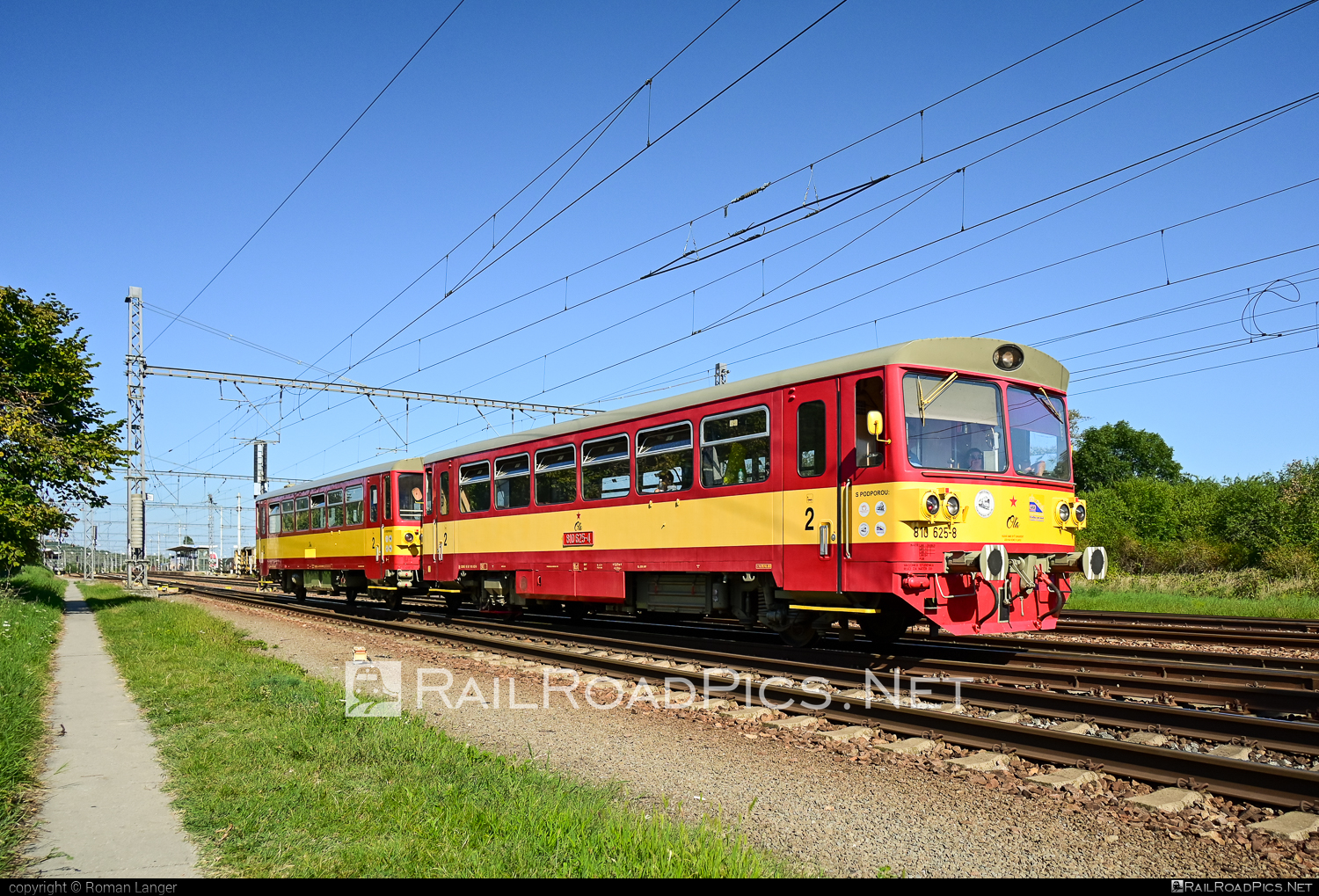 Vagónka Studénka Class M 152.0 (810) - 810 625-8 operated by Prievidzský parostrojný spolok,o.z. #cbone #cd810 #csd #m152 #m1520 #vagonkaStudenka #vagonkaStudenka810 #vagonkaStudenkaM1520 #zssk810