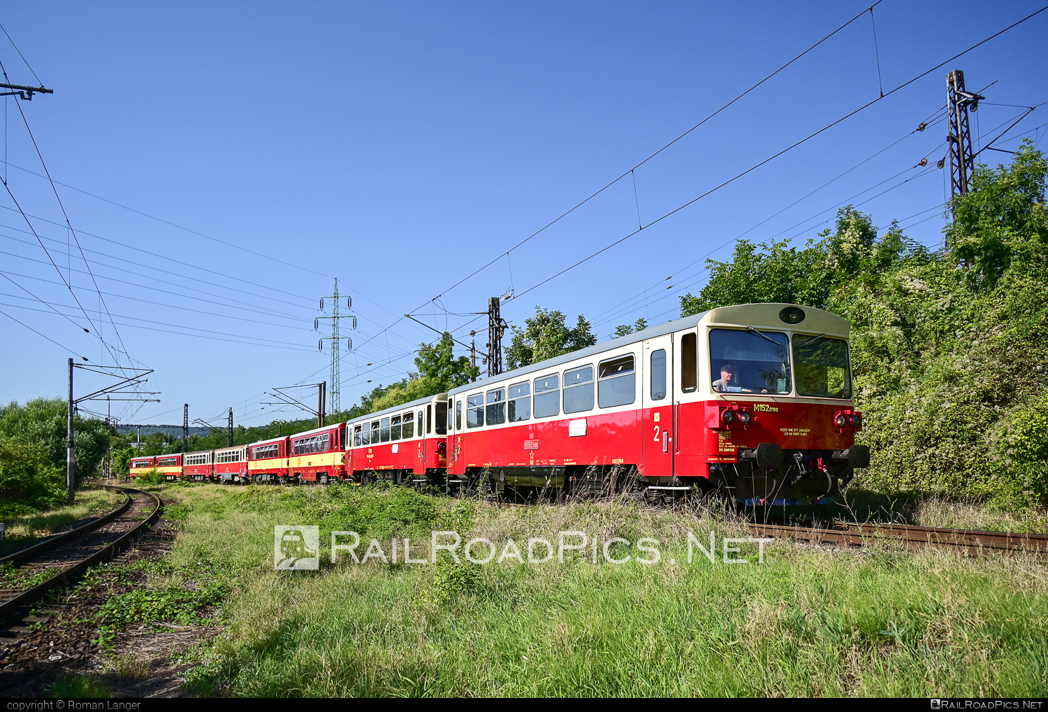 Vagónka Studénka Class M 152.0 (810) - M152.0160 operated by Podvihorlatský železničny spolok #cd810 #csd #m152 #m1520 #vagonkaStudenka #vagonkaStudenka810 #vagonkaStudenkaM1520 #zssk810
