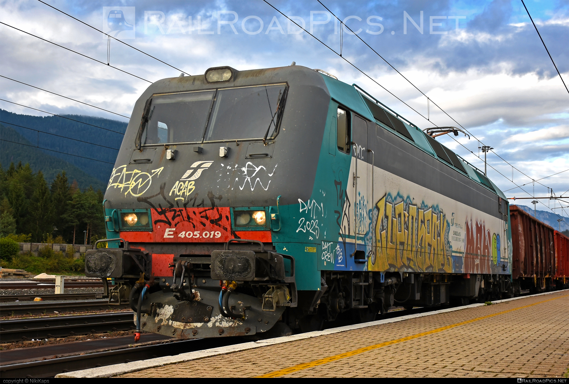 Bombardier Class E.405 - E405.019 operated by Mercitalia Rail S.r.l. #bombardier #bombardierE405 #ferroviedellostato #fs #fsClassE405 #fsitaliane #graffiti #mercitalia #openwagon
