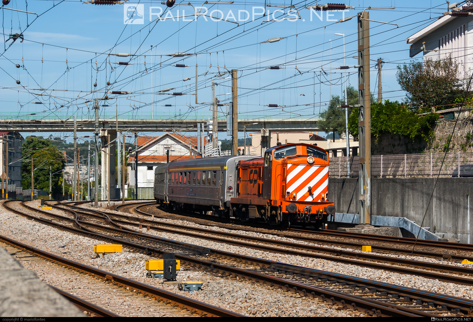 CP Class 1400 - 1436 operated by CP - Comboios de Portugal, E.P.E. #comboiosDePortugal #comboiosDePortugalEPE #cpClass1400