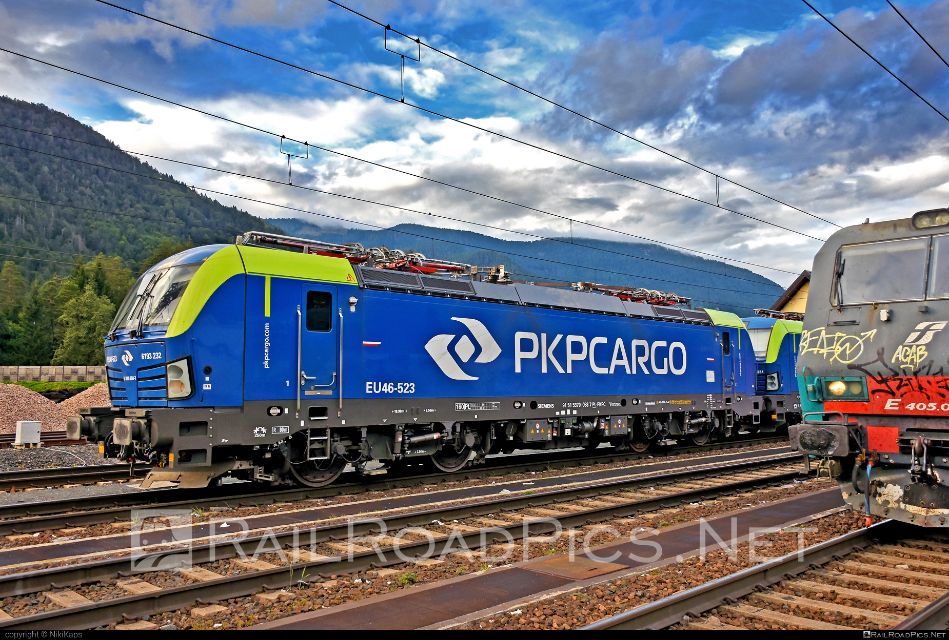 Siemens Vectron MS - 5 370 058-7 operated by PKP CARGO Spólka Akcyjna #pkp #pkpcargo #pkpcargospolkaakcyjna #siemens #siemensVectron #siemensVectronMS #vectron #vectronMS