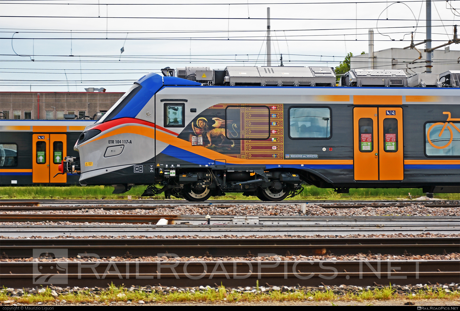 Alstom Coradia Stream ”Pop” - ETR 104 117-A operated by Trenitalia S.p.A. #alstom #alstomCoradia #coradia #coradiaStream #coradiaStreamPop #ferroviedellostato #fs #fsitaliane #pop #trenitalia #trenitaliaspa