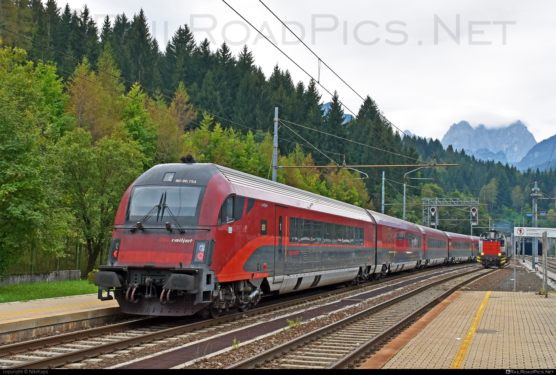 Class A - Afmpz - Siemens Viaggio Comfort control car - 80-90.753 operated by Österreichische Bundesbahnen #afmpz #obb #obbrailjet #osterreichischebundesbahnen #railjet