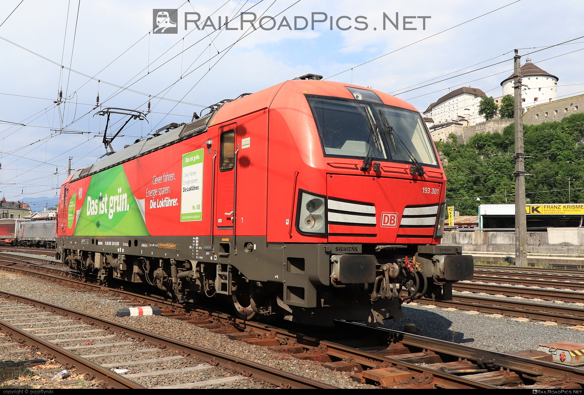 Siemens Vectron MS - 193 301 operated by DB Cargo AG #db #dbcargo #dbcargoag #deutschebahn #siemens #siemensVectron #siemensVectronMS #vectron #vectronMS