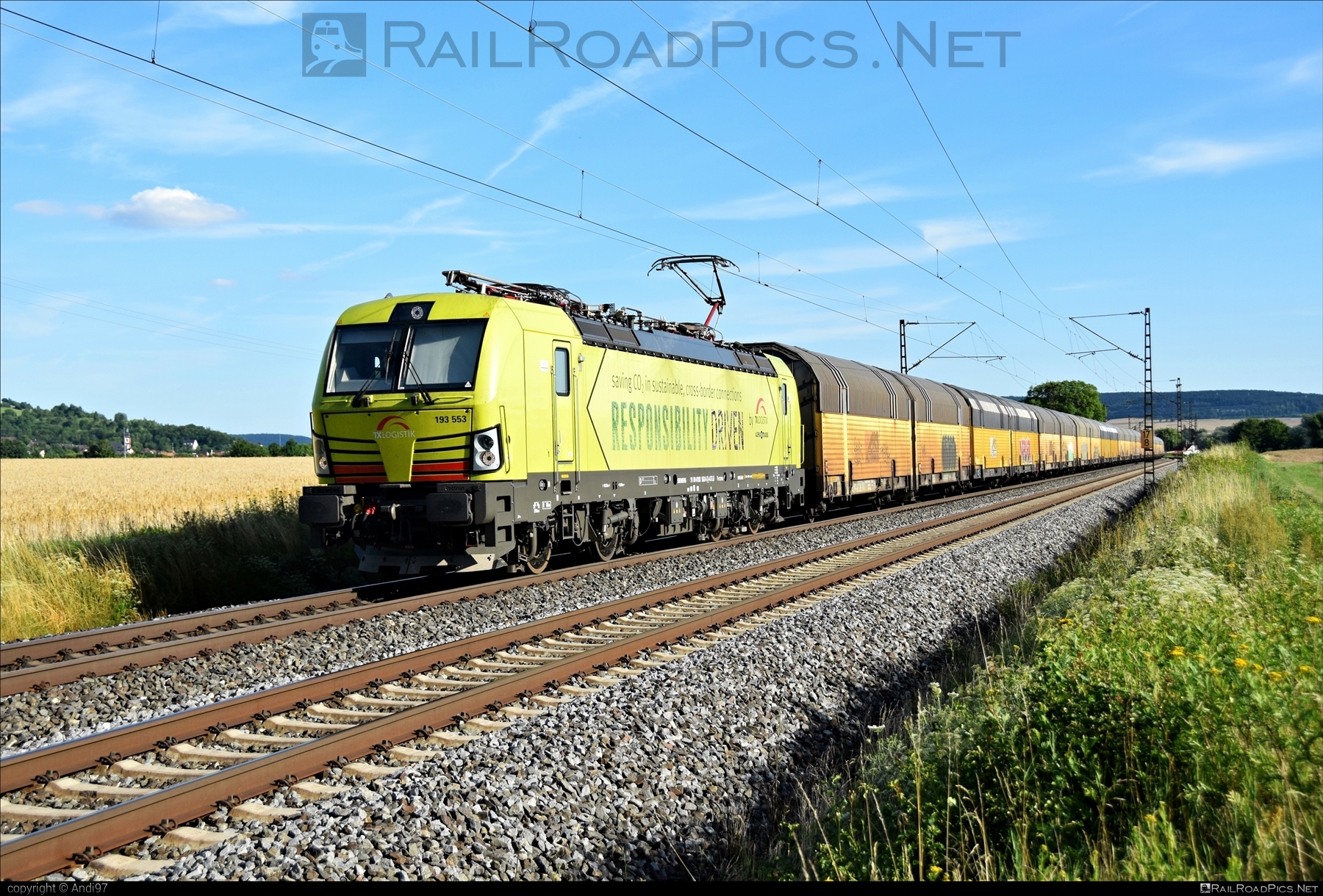 193 553 - Siemens Vectron MS operated by TX Logistik AG taken by