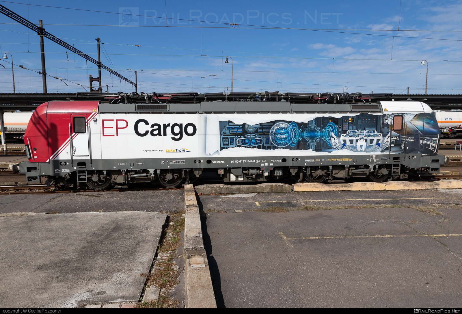 Siemens Vectron MS - 193 844 operated by EP Cargo a.s. #epcargo #epci #lokotrain #lokotrainsro #siemens #siemensVectron #siemensVectronMS #vectron #vectronMS