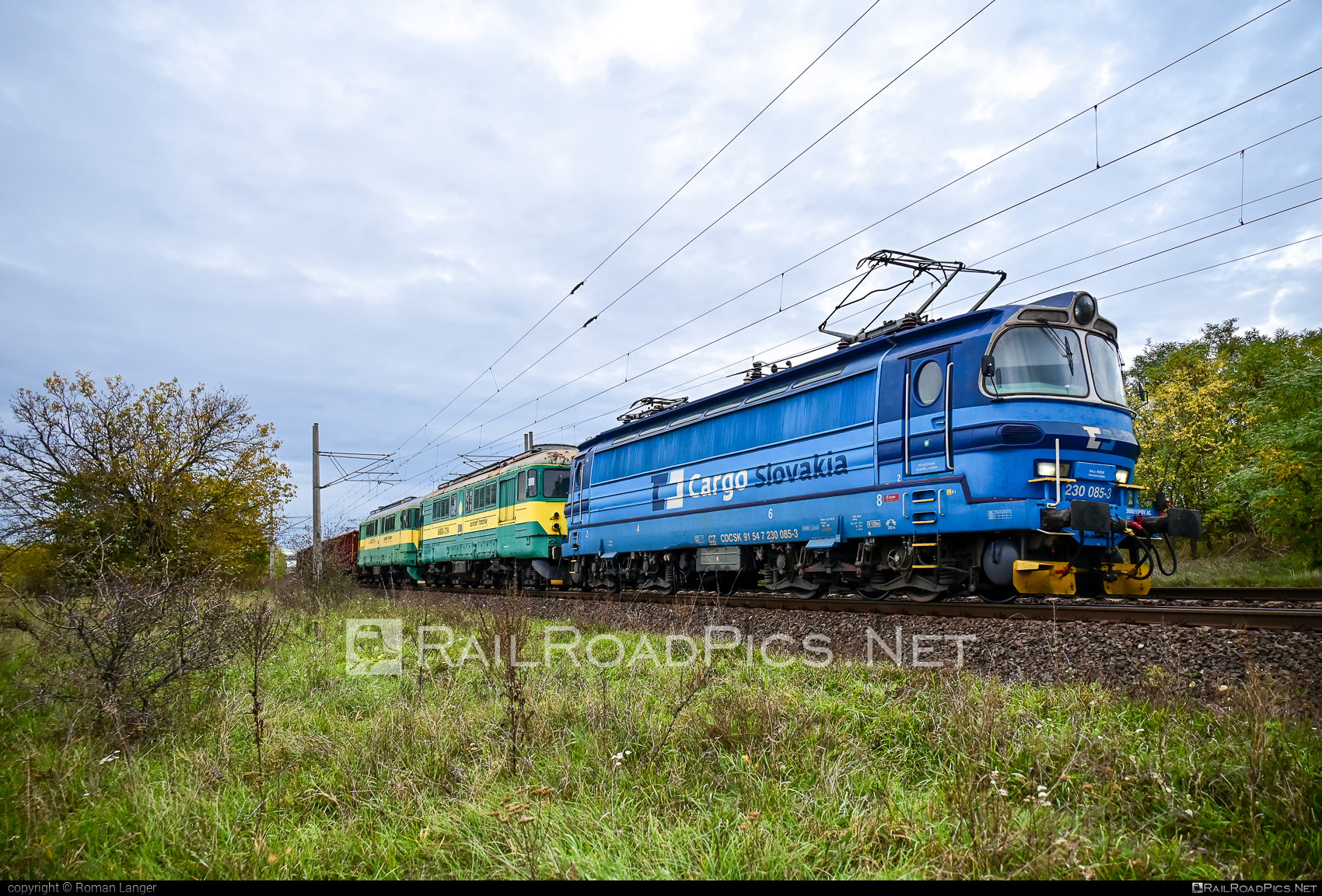 Škoda 47E - 230 085-3 operated by CD Cargo Slovakia, s.r.o. #cdcargoslovakia #cdcsk #laminatka #locomotive240 #skoda #skoda47e