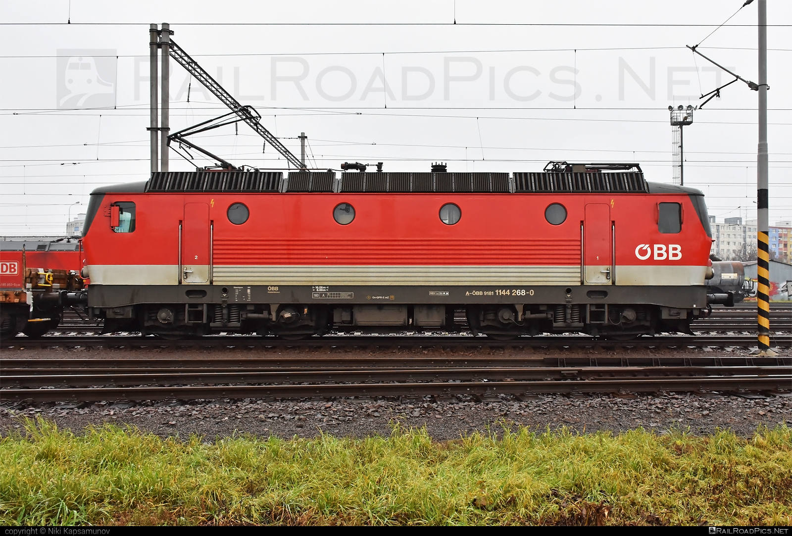 SGP ÖBB Class 1144 - 1144 268 operated by Rail Cargo Austria AG #obb #obb1144 #obbClass1144 #osterreichischebundesbahnen #rcw #sgp #sgp1144 #simmeringgrazpauker