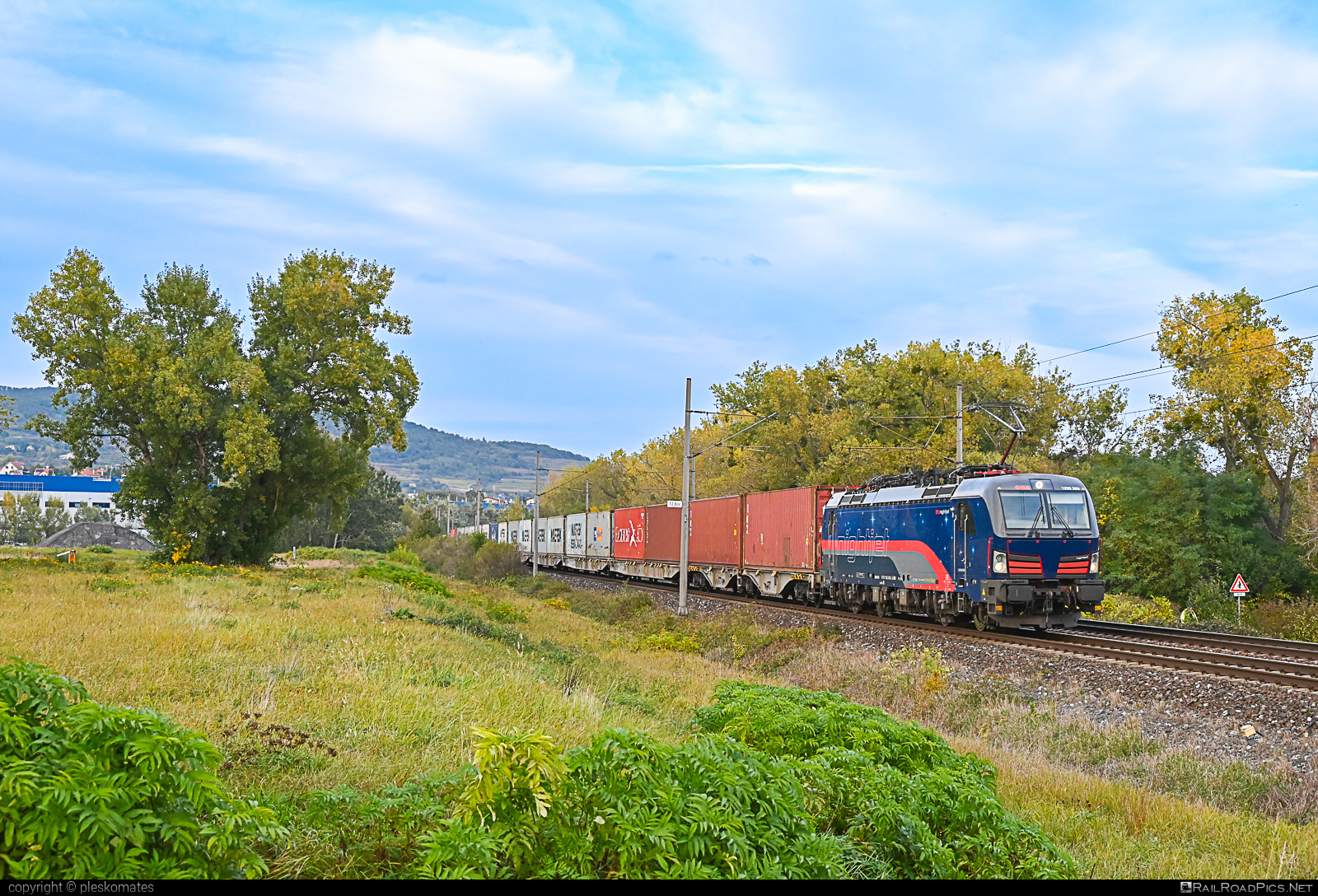 Siemens Vectron MS - 1293 200 operated by Rail Cargo Carrier – Slovakia s.r.o. #container #flatwagon #nightjet #obb #osterreichischebundesbahnen #siemens #siemensVectron #siemensVectronMS #vectron #vectronMS #wssk