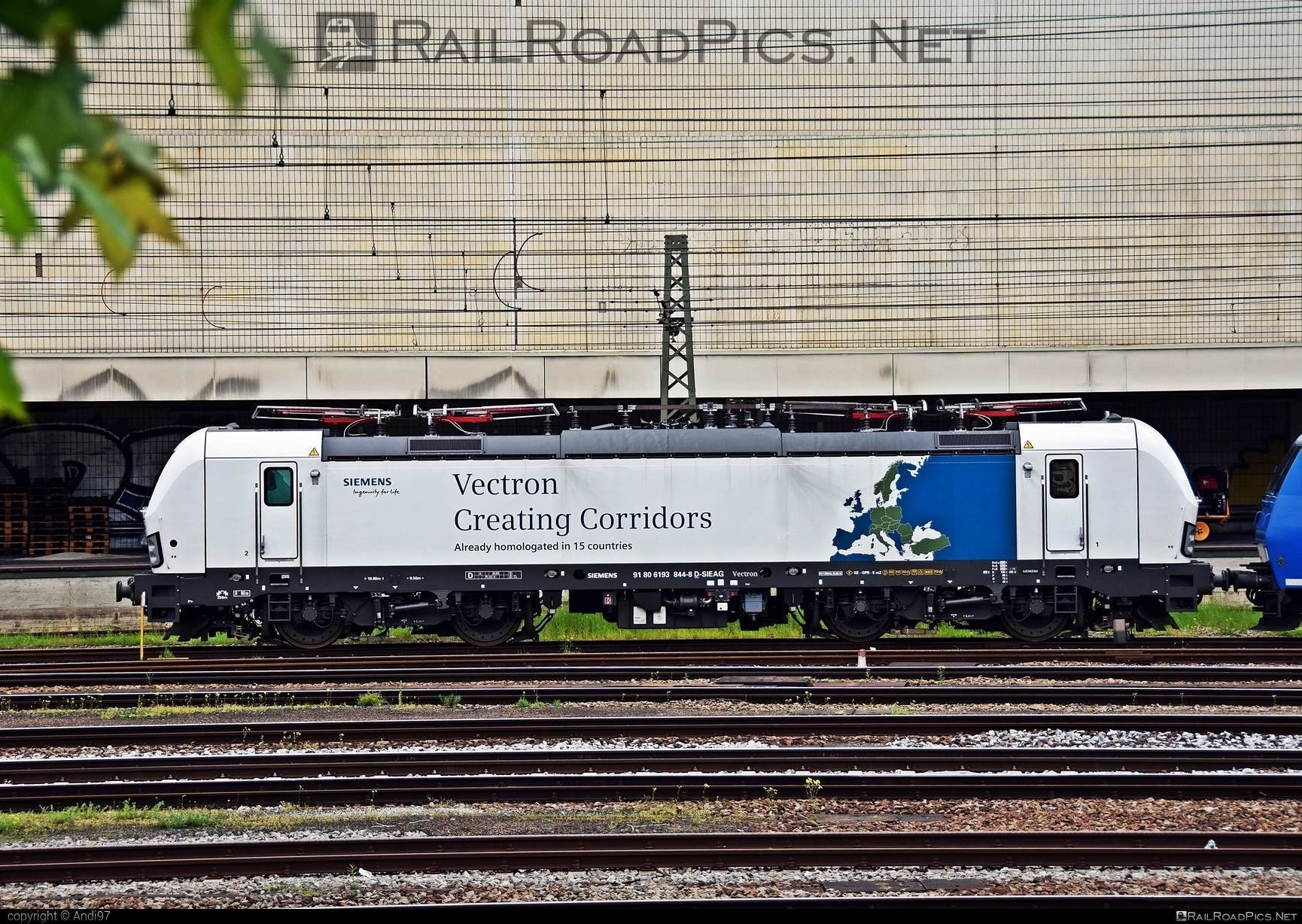 Siemens Vectron MS - 193 844 operated by Siemens Mobility GmbH #SiemensMobility #SiemensMobilityGmbH #sieag #siemens #siemensVectron #siemensVectronMS #vectron #vectronMS