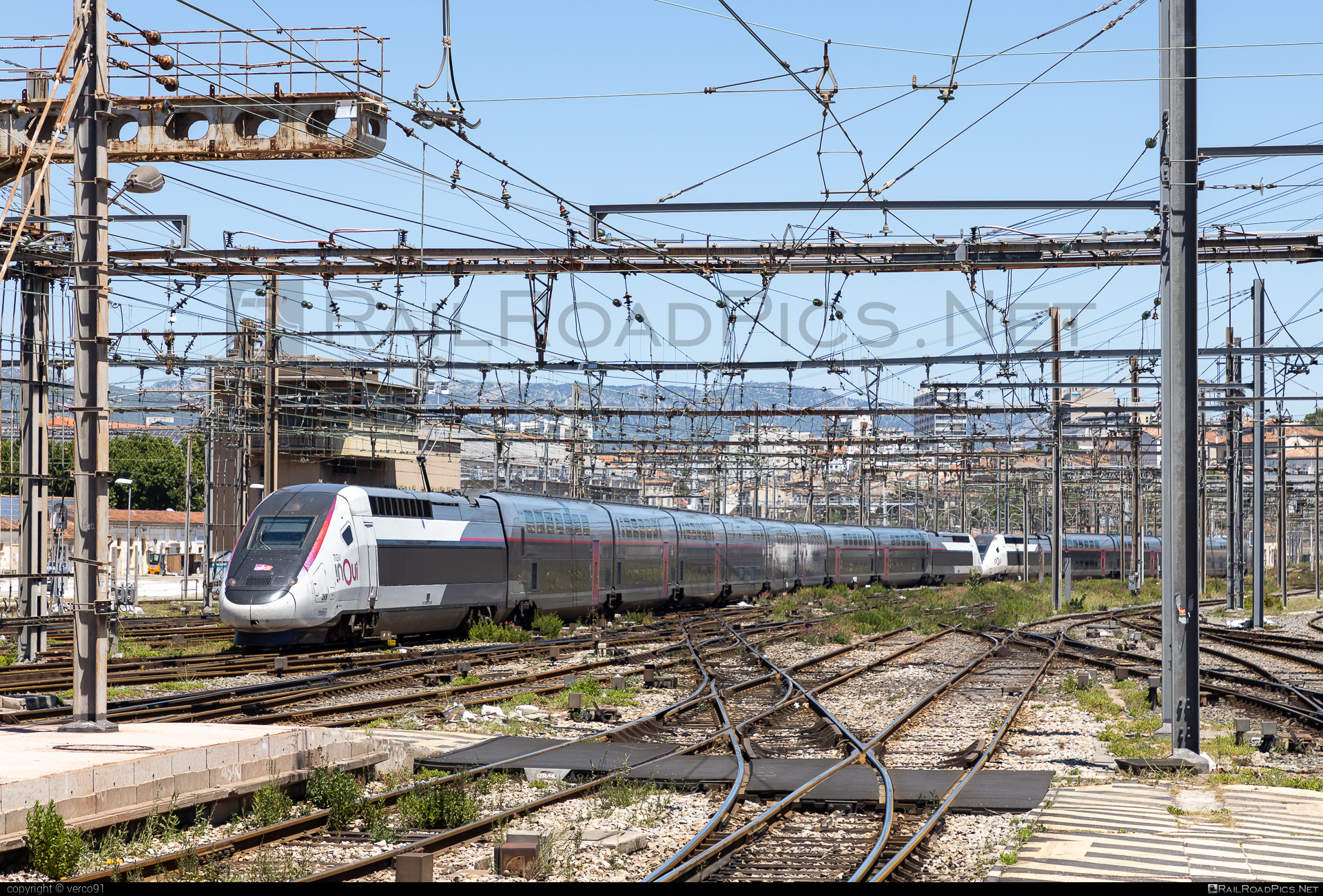 Alstom TGV Duplex - 269 operated by SNCF Voyageurs #alstom #sncf #sncfVoyageurs #sncfvoyageurs #tgv #tgvDuplex