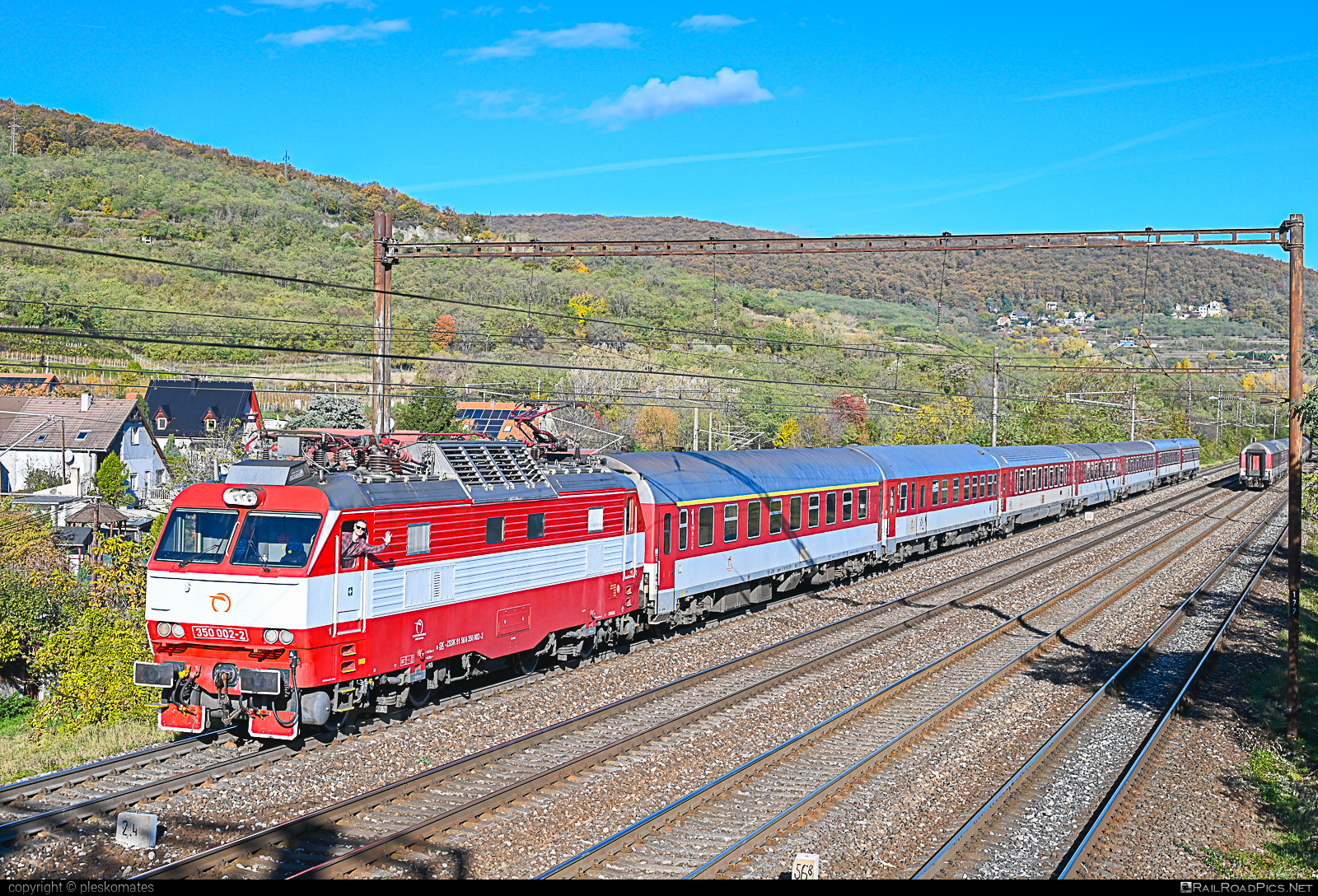 Škoda 55E - 350 002-2 operated by Železničná Spoločnost' Slovensko, a.s. #ZeleznicnaSpolocnostSlovensko #gorila #greetings #locomotive350 #skoda #skoda55e #zssk