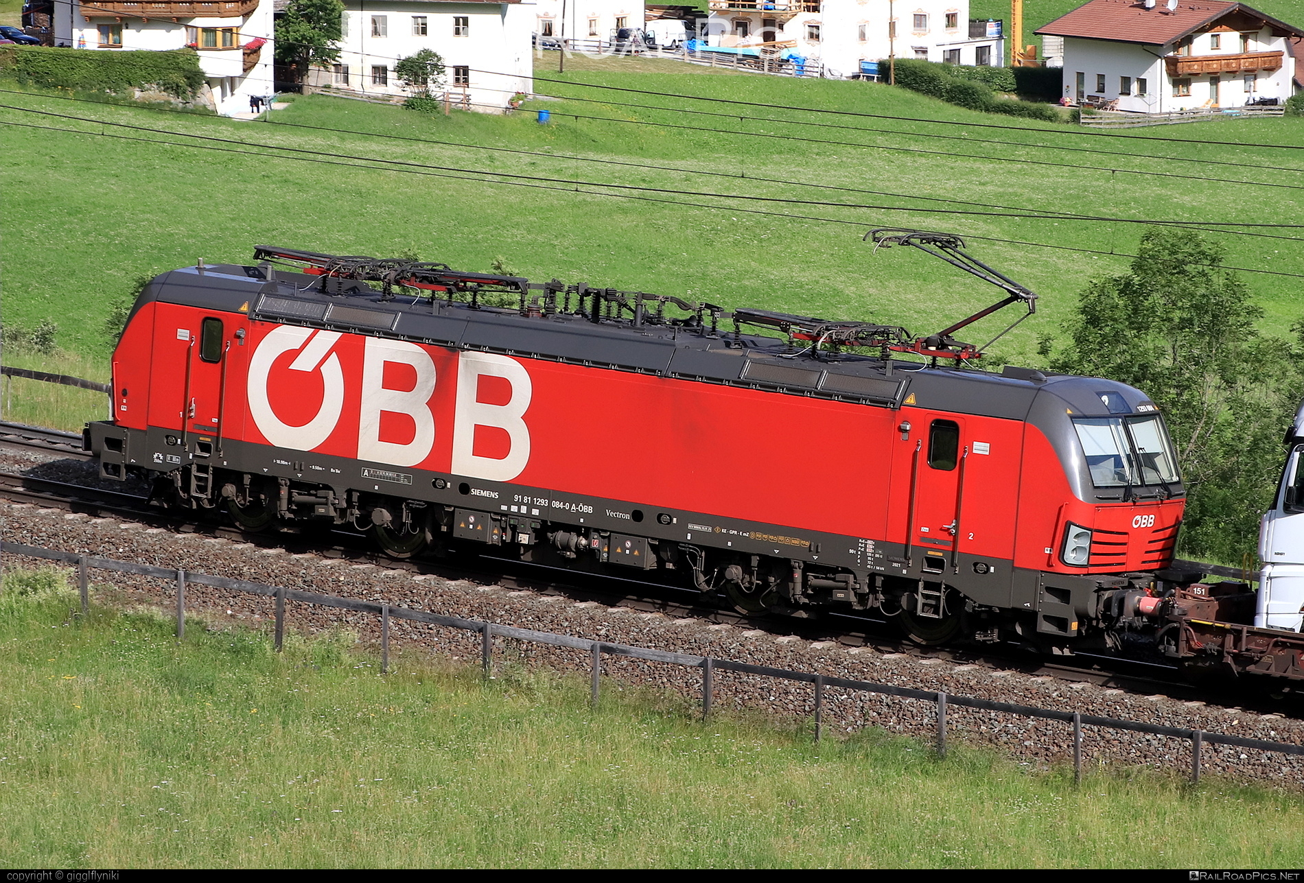 Siemens Vectron MS - 1293 084 operated by Rail Cargo Austria AG #obb #osterreichischebundesbahnen #rcw #siemens #siemensVectron #siemensVectronMS #vectron #vectronMS
