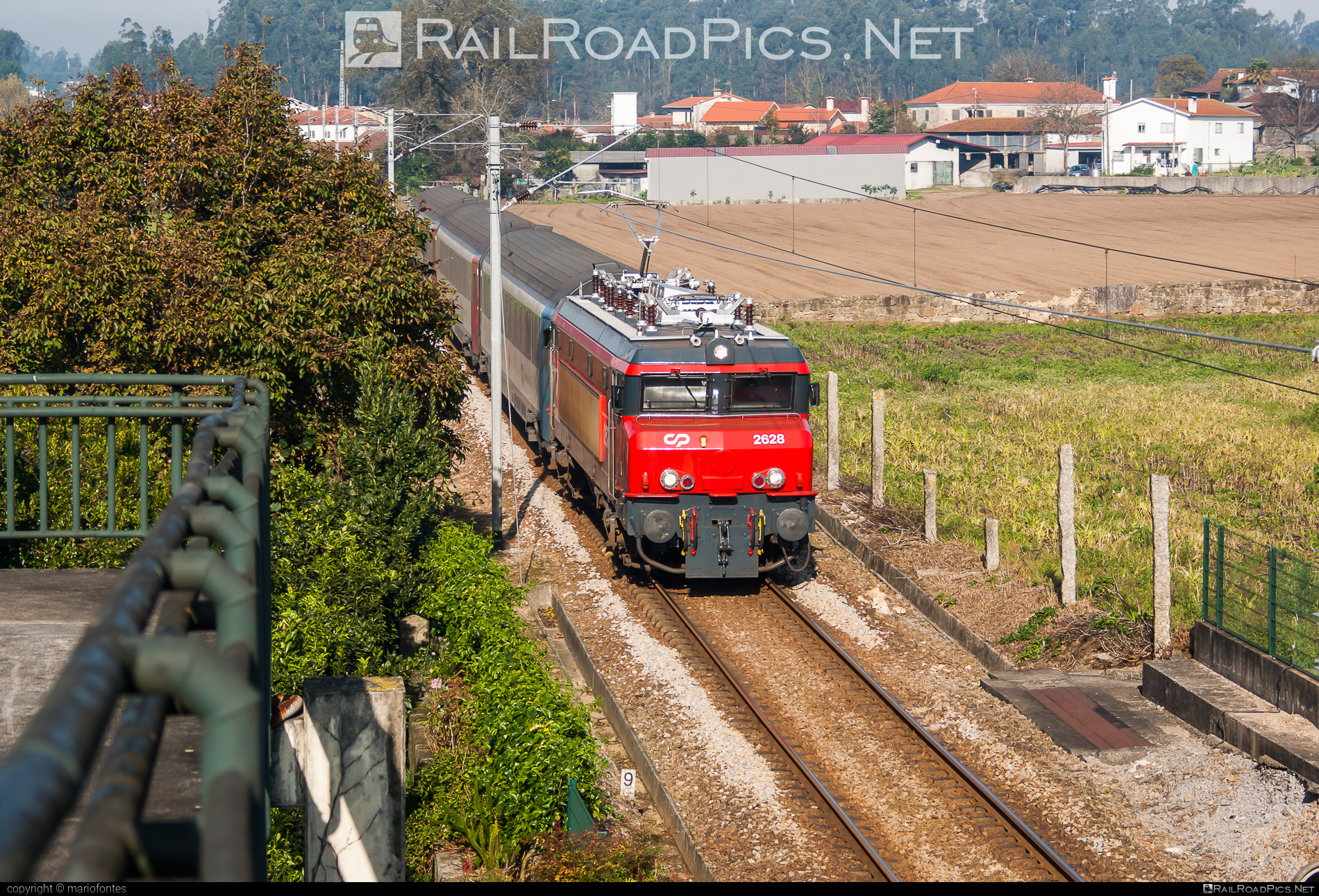 CP Class 2600 - 2628 operated by CP - Comboios de Portugal, E.P.E. #comboiosDePortugal #comboiosDePortugalEPE #cpClass2600 #nezCassee #sncfBB15000