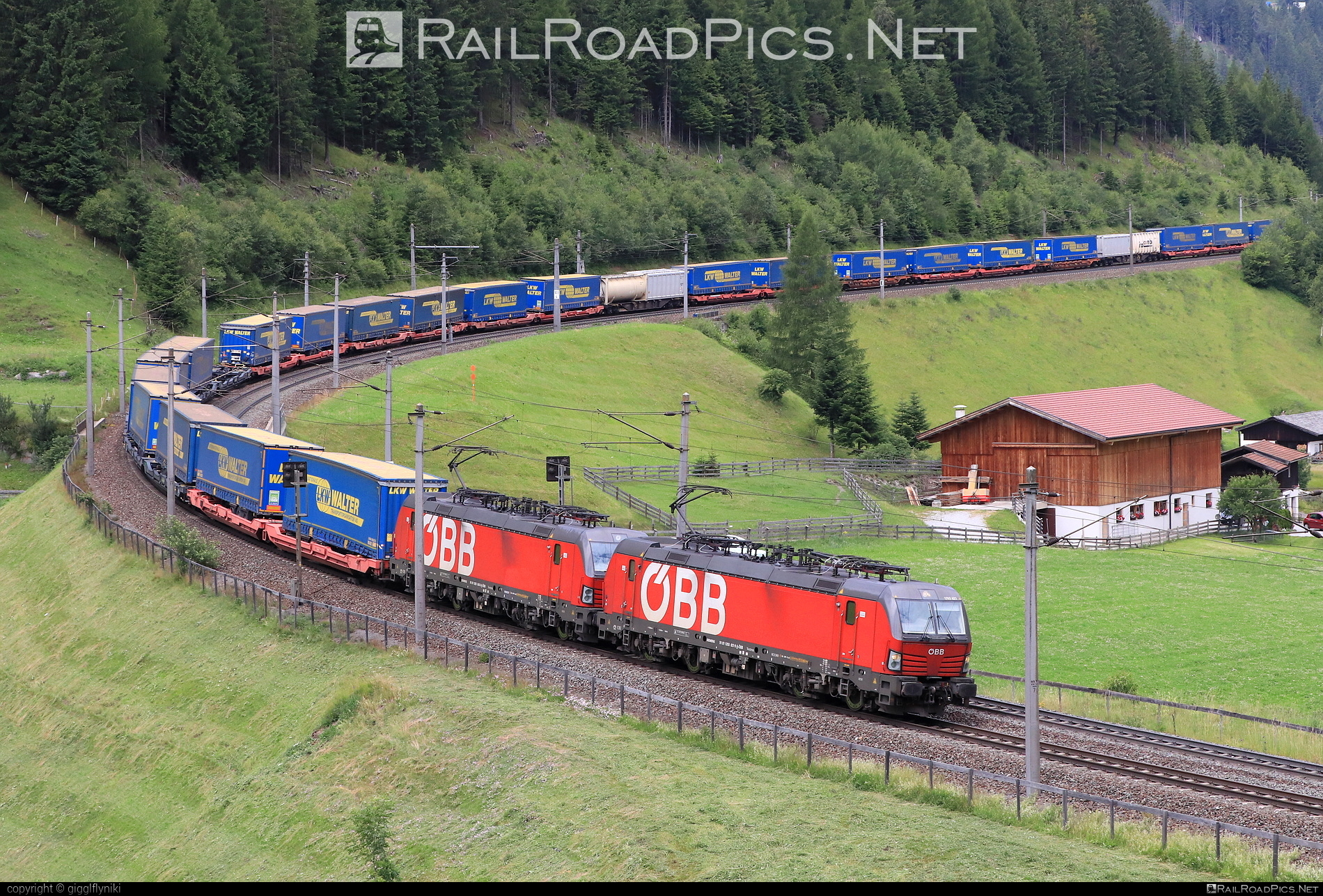 Siemens Vectron MS - 1293 027 operated by Rail Cargo Austria AG #flatwagon #lkwwalter #obb #osterreichischebundesbahnen #rcw #semitrailer #siemens #siemensVectron #siemensVectronMS #vectron #vectronMS