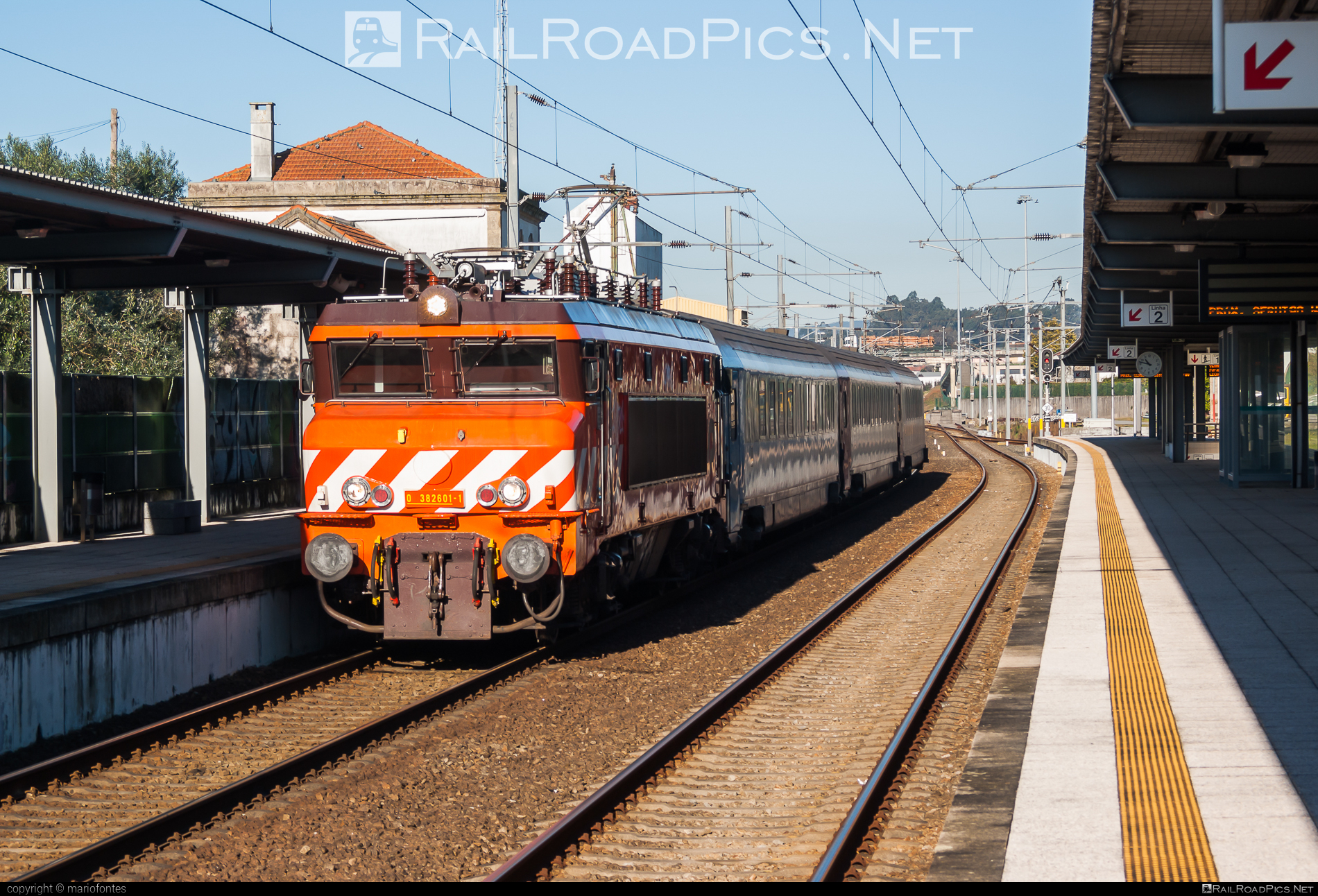 CP Class 2600 - 2601 operated by CP - Comboios de Portugal, E.P.E. #comboiosDePortugal #comboiosDePortugalEPE #cpClass2600 #nezCassee #sncfBB15000