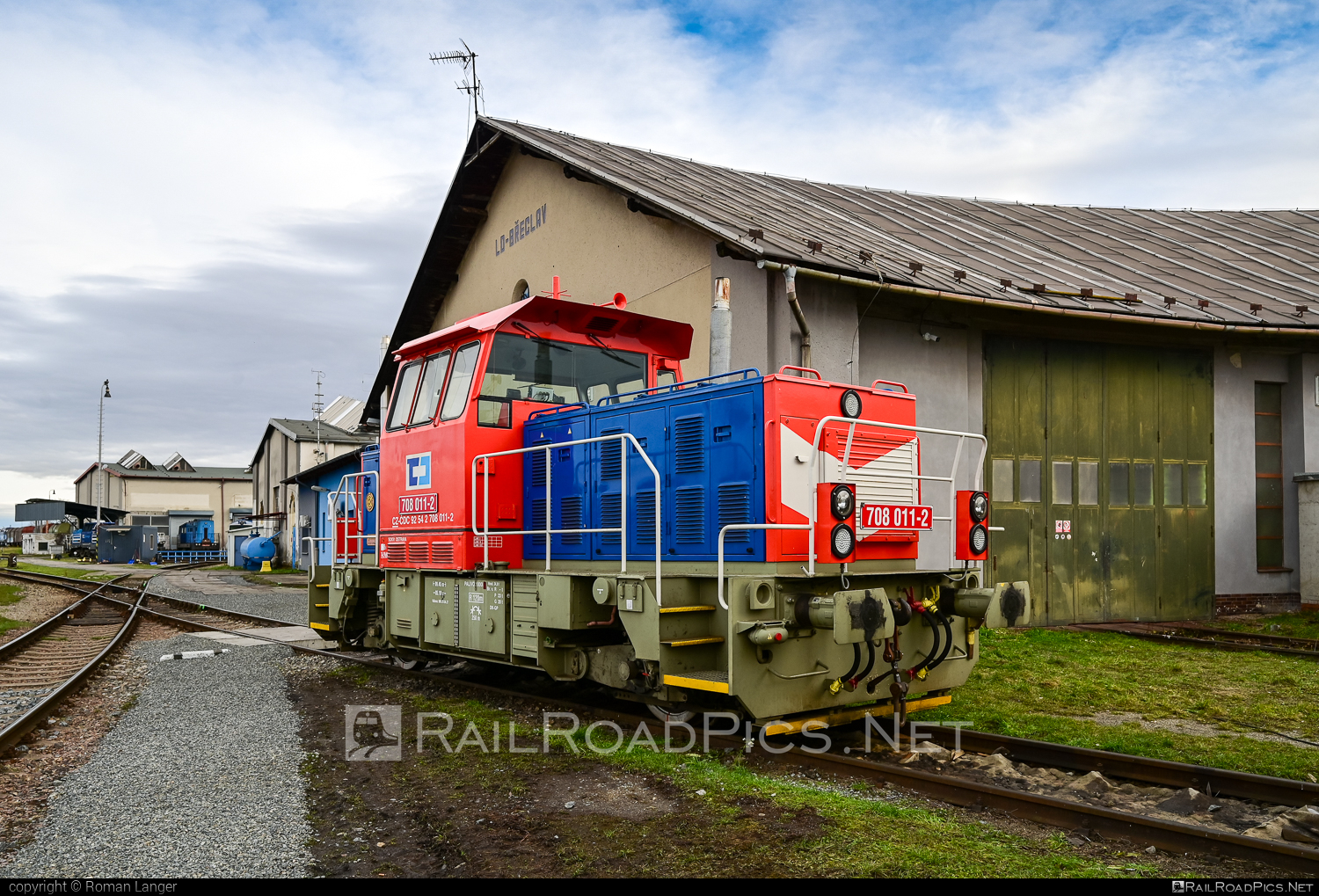 ČKD 708 - 708 011-2 operated by ČD Cargo, a.s. #cdcargo #ckd #ckd708