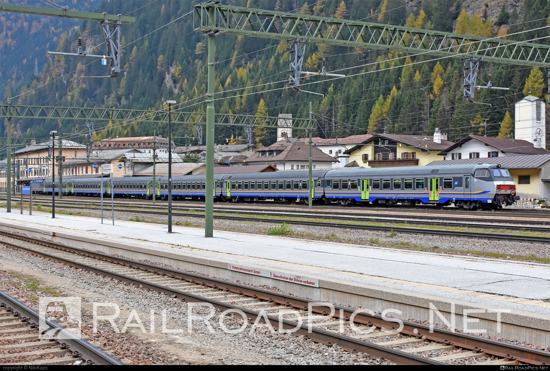 Class B - MDVC semi-pilot - 82-87 048-5 operated by Trenitalia S.p.A. #dpr #ferroviedellostato #fs #fsitaliane #mdvc #trenitalia #trenitaliaspa