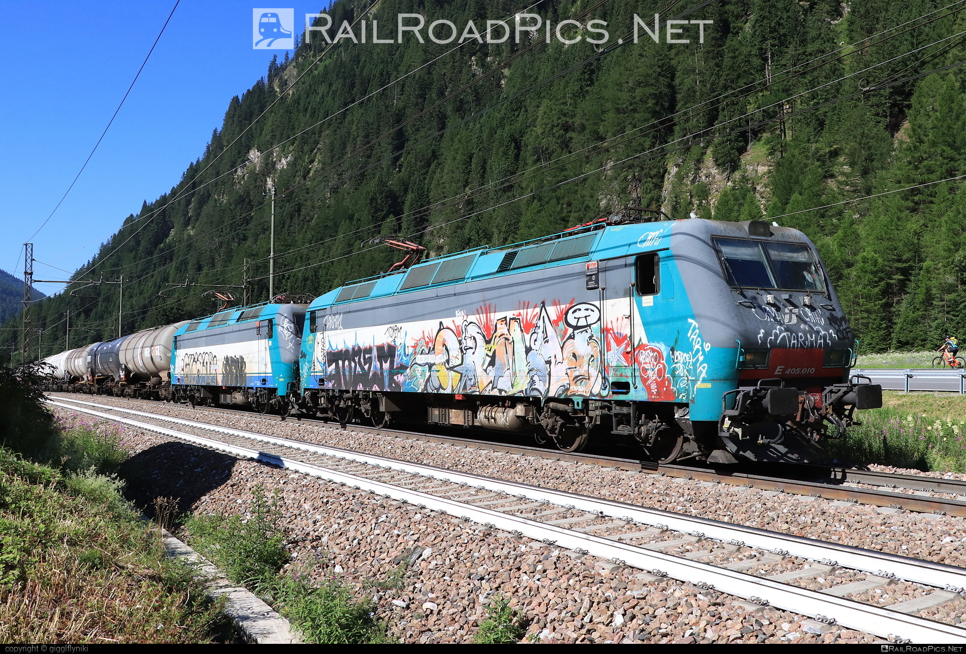 Bombardier Class E.405 - E405.010 operated by Mercitalia Rail S.r.l. #bombardier #bombardierE405 #ferroviedellostato #fs #fsClassE405 #fsitaliane #graffiti #mercitalia