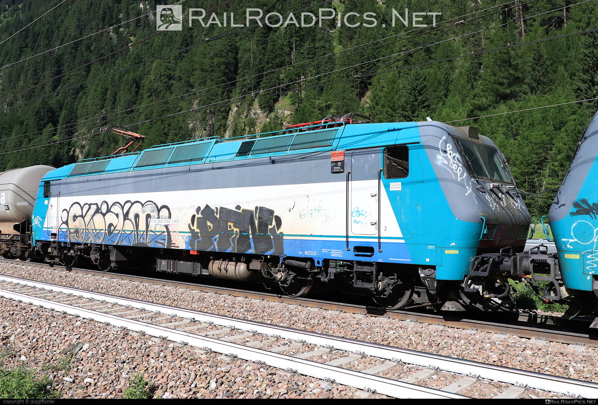 Bombardier Class E.405 - E405.014 operated by Mercitalia Rail S.r.l. #bombardier #bombardierE405 #ferroviedellostato #fs #fsClassE405 #fsitaliane #graffiti #mercitalia