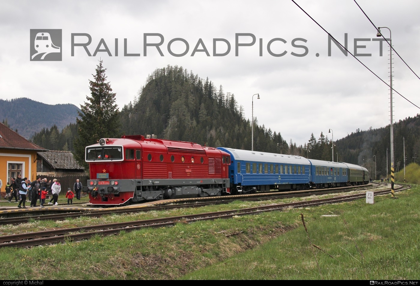 ČKD T 478.3 (753) - T478.3300 operated by Klub železničných historických vozidiel Poprad #brejlovec #ckd #ckdclass753 #ckdt4783 #kzhv #locomotive753 #okuliarnik