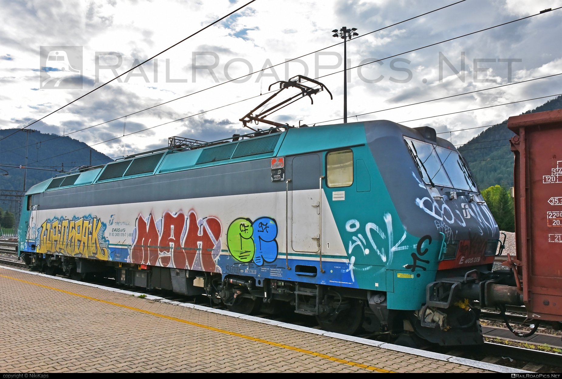 Bombardier Class E.405 - E405.019 operated by Mercitalia Rail S.r.l. #bombardier #bombardierE405 #ferroviedellostato #fs #fsClassE405 #fsitaliane #graffiti #mercitalia