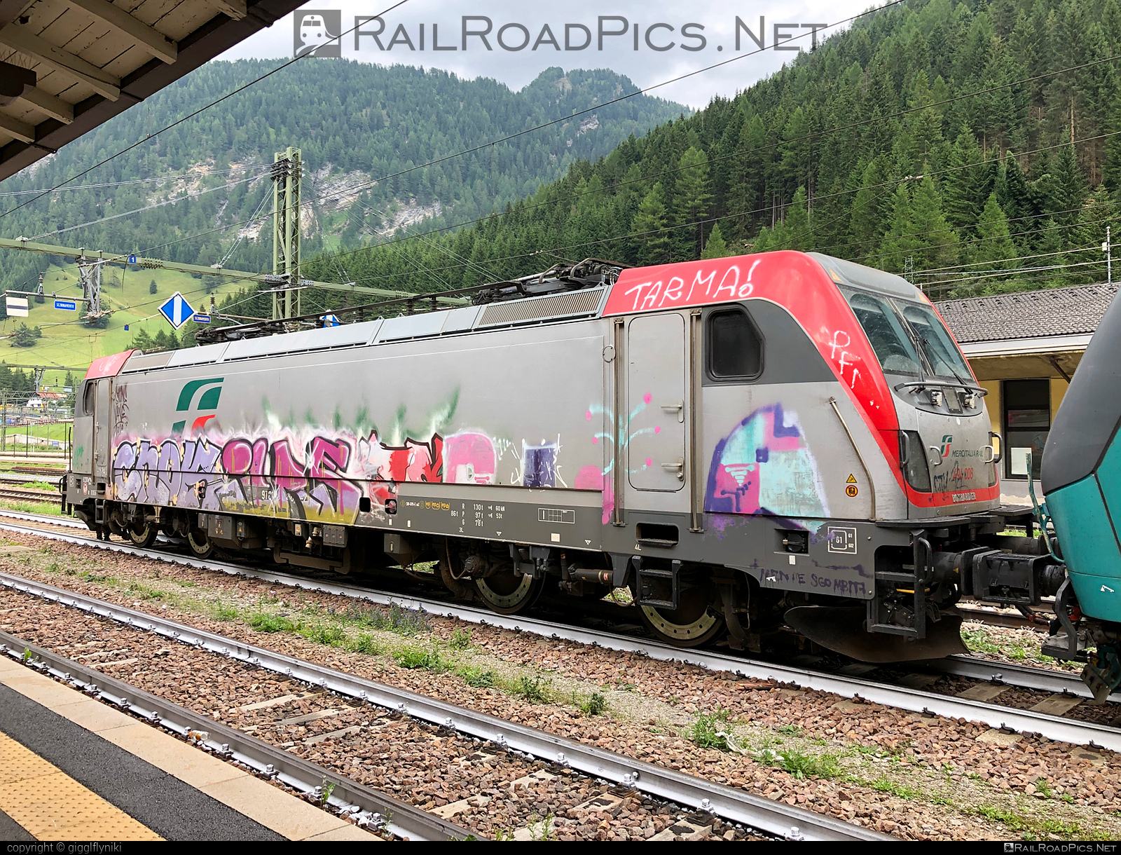 494 008 - Bombardier TRAXX F140 DC3 operated by Mercitalia Rail